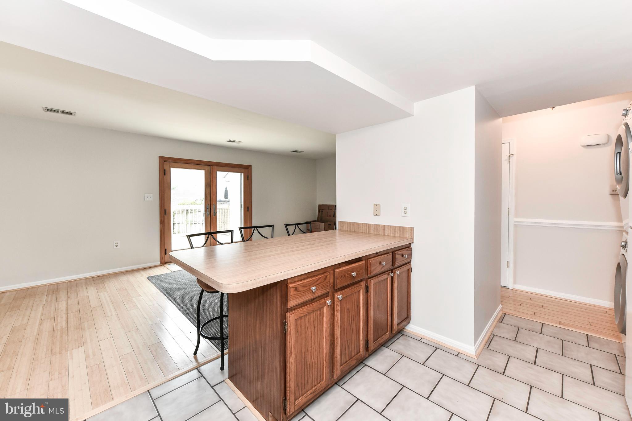 CEDAR WALK - Residential