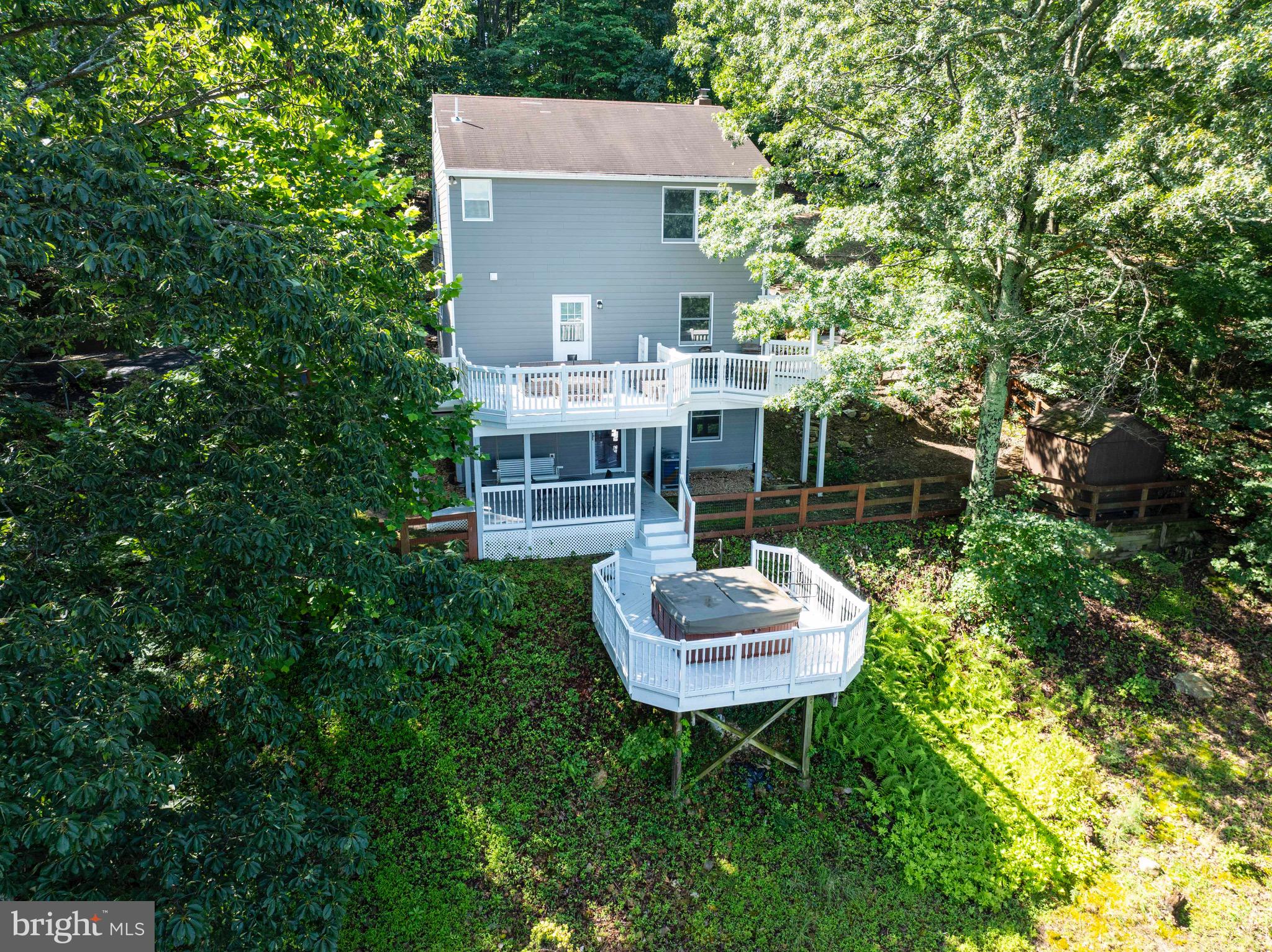 487 APPLEWOOD DRIVE