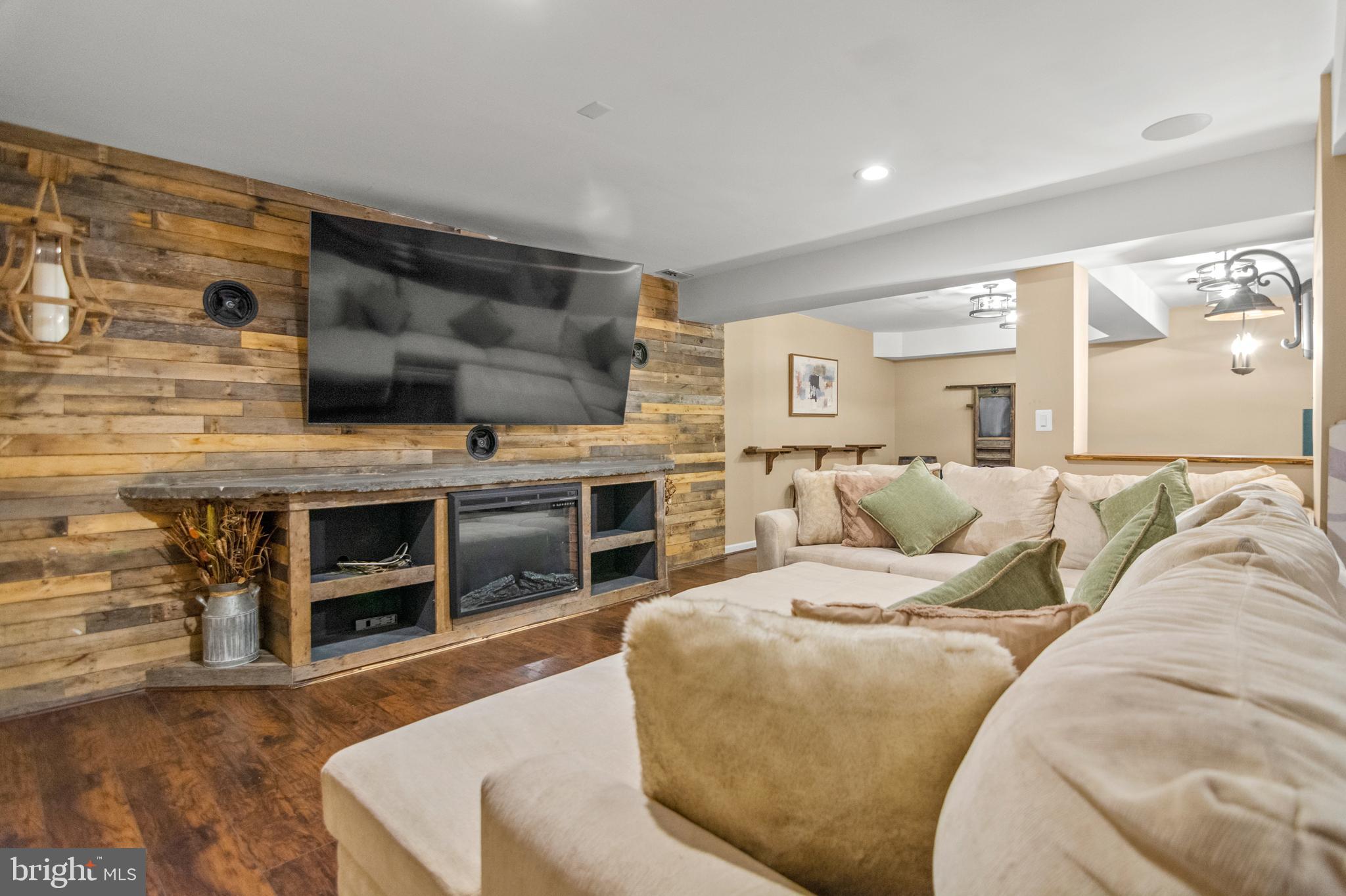 STONEHEDGE - Residential