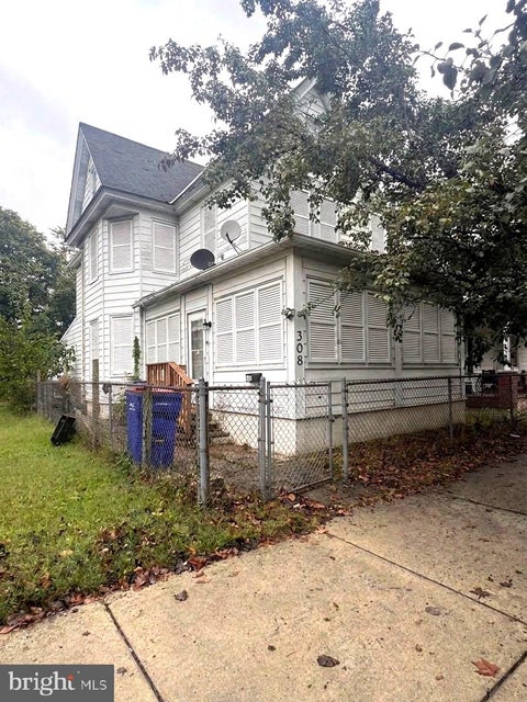 Homes For Sale - 308 E Broad Street<br/> Cumberland County, MILLVILLE, NJ 08332