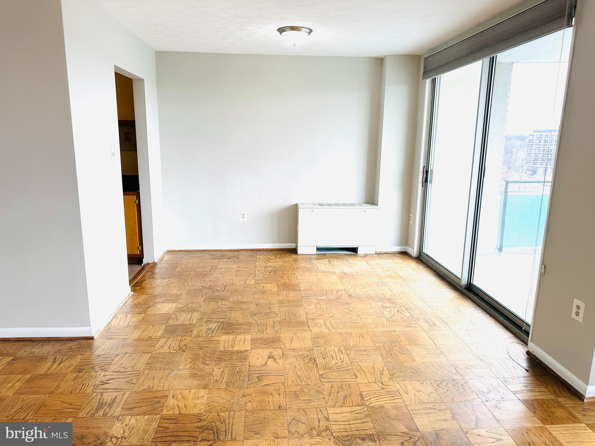 10401 GROSVENOR PLACE 1414