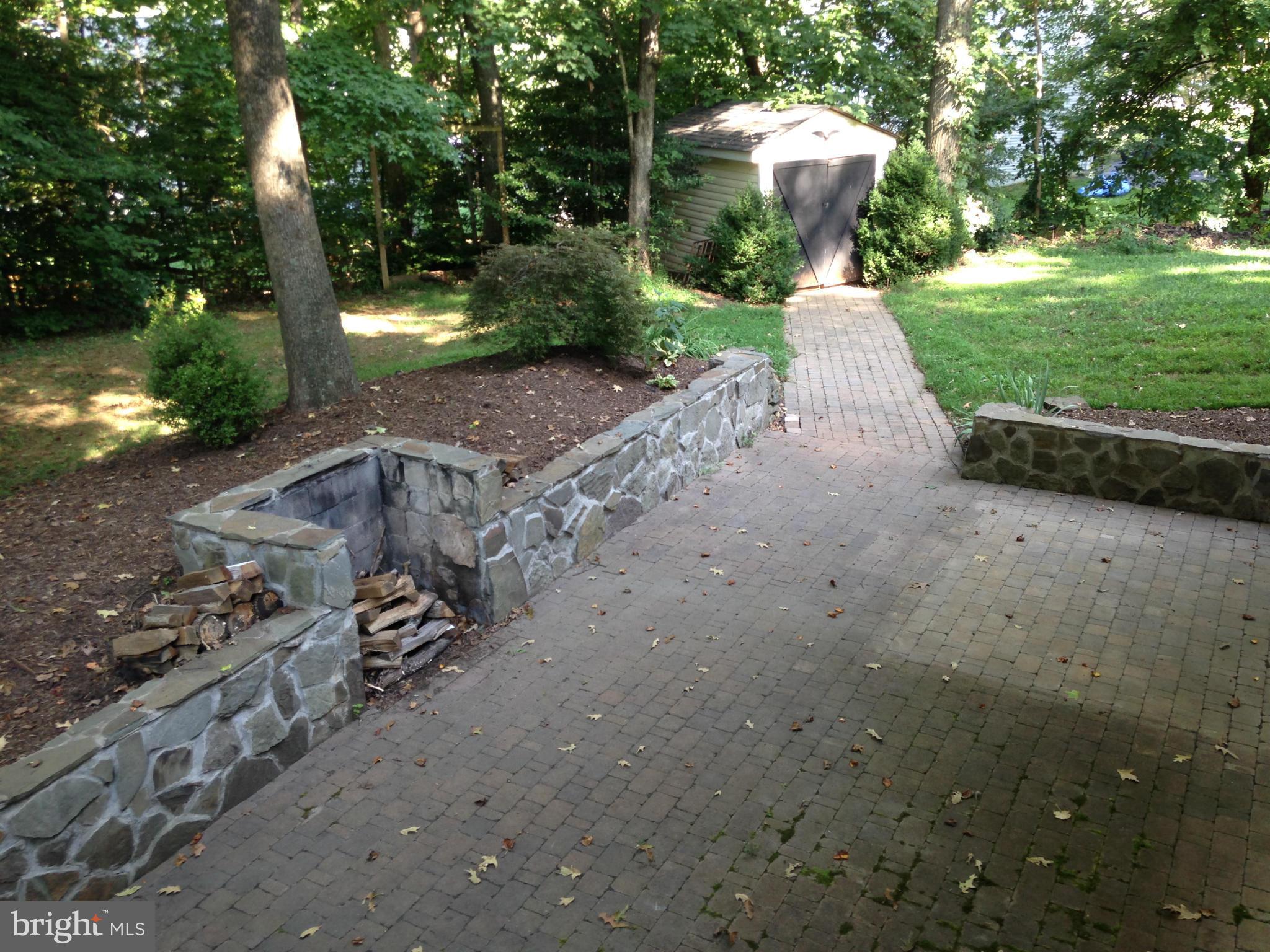 VISTA WOODS - Residential