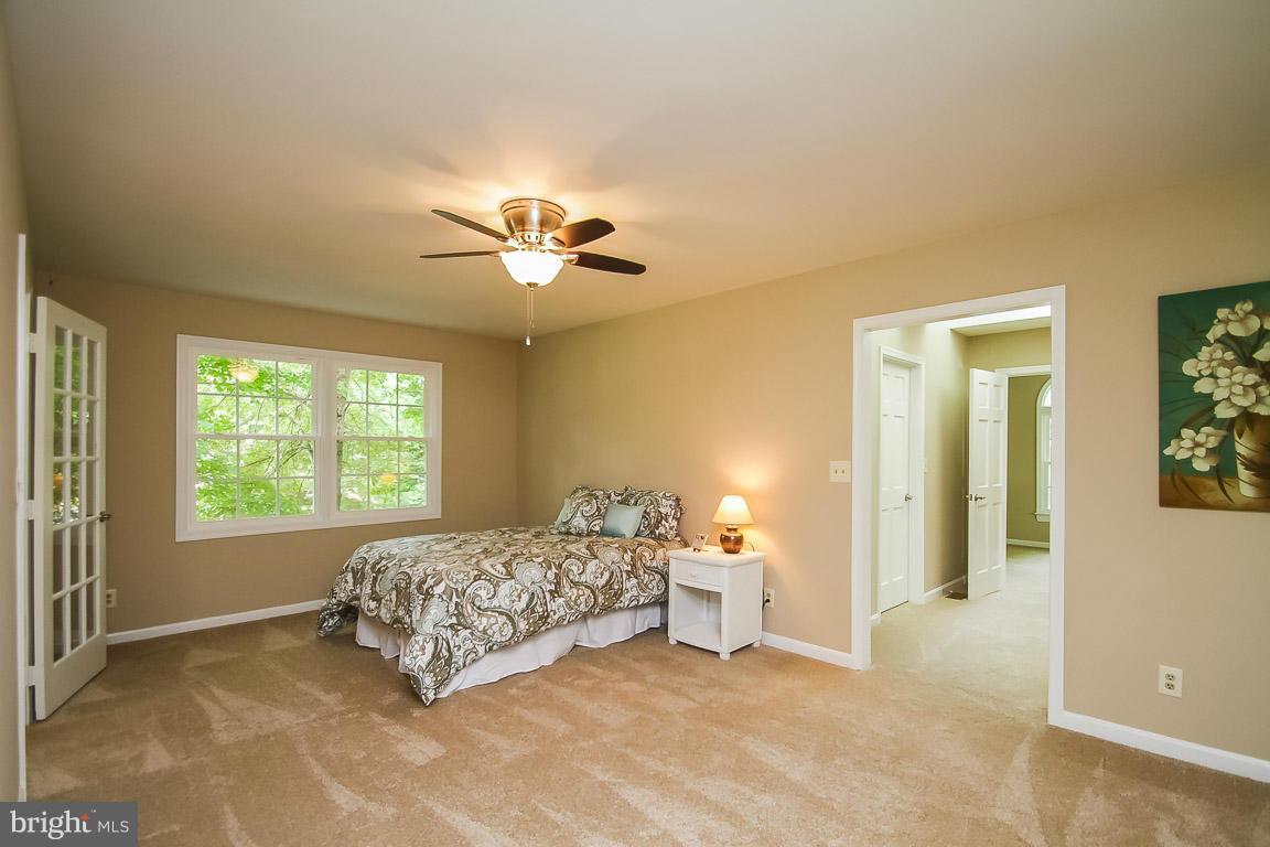 VISTA WOODS - Residential