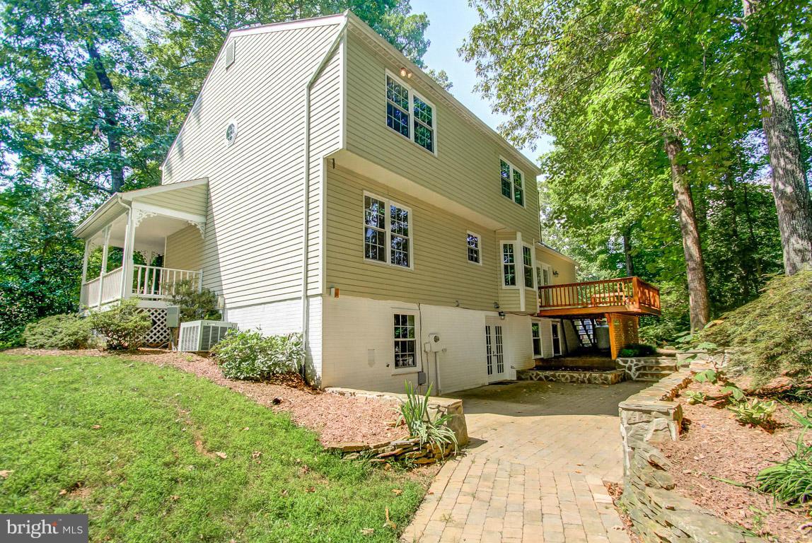 VISTA WOODS - Residential