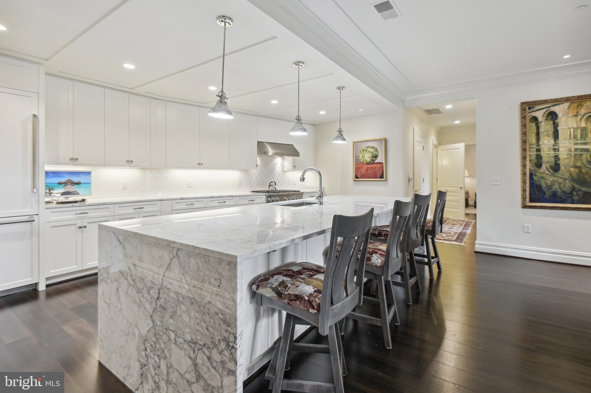 THE SIGNET - Residential