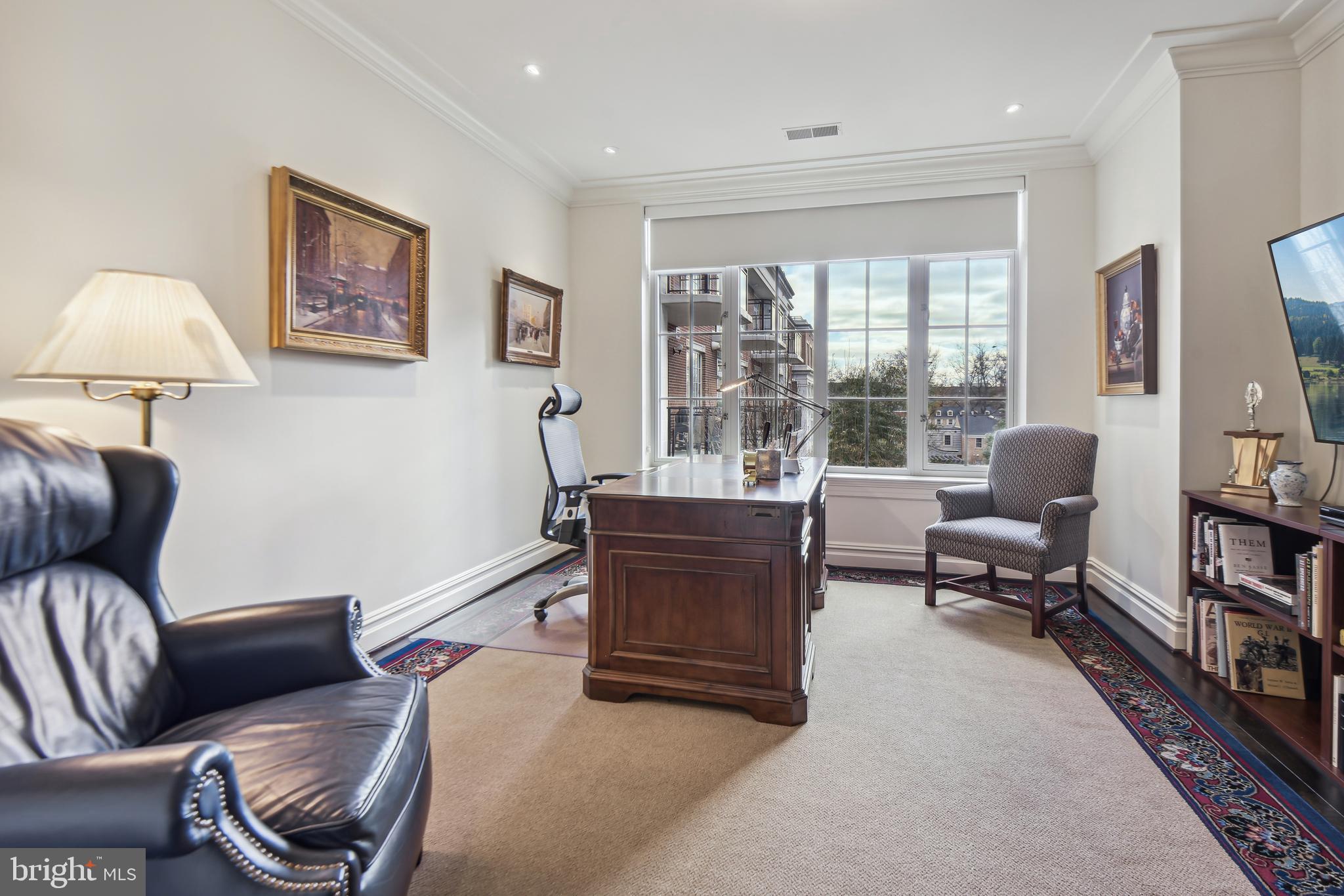 THE SIGNET - Residential