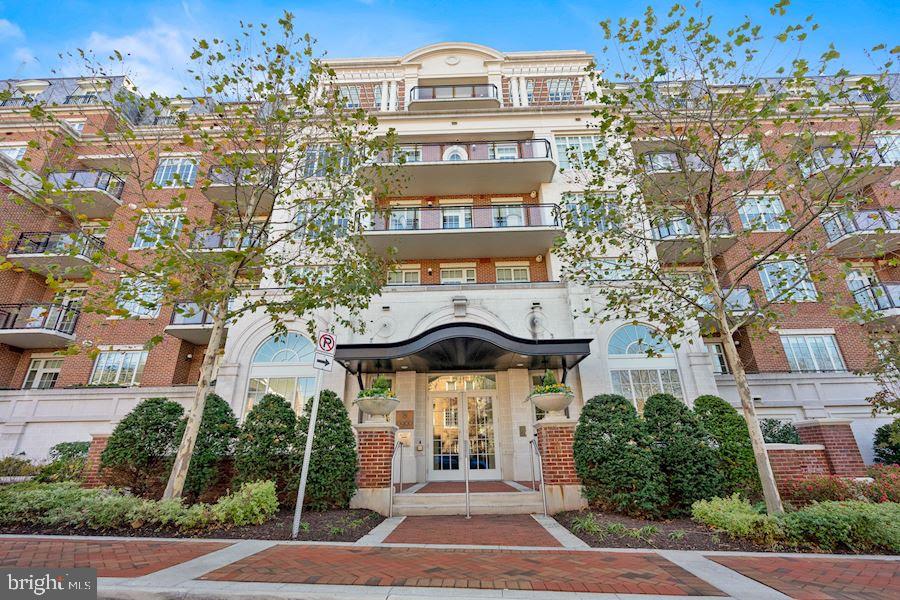 THE SIGNET - Residential