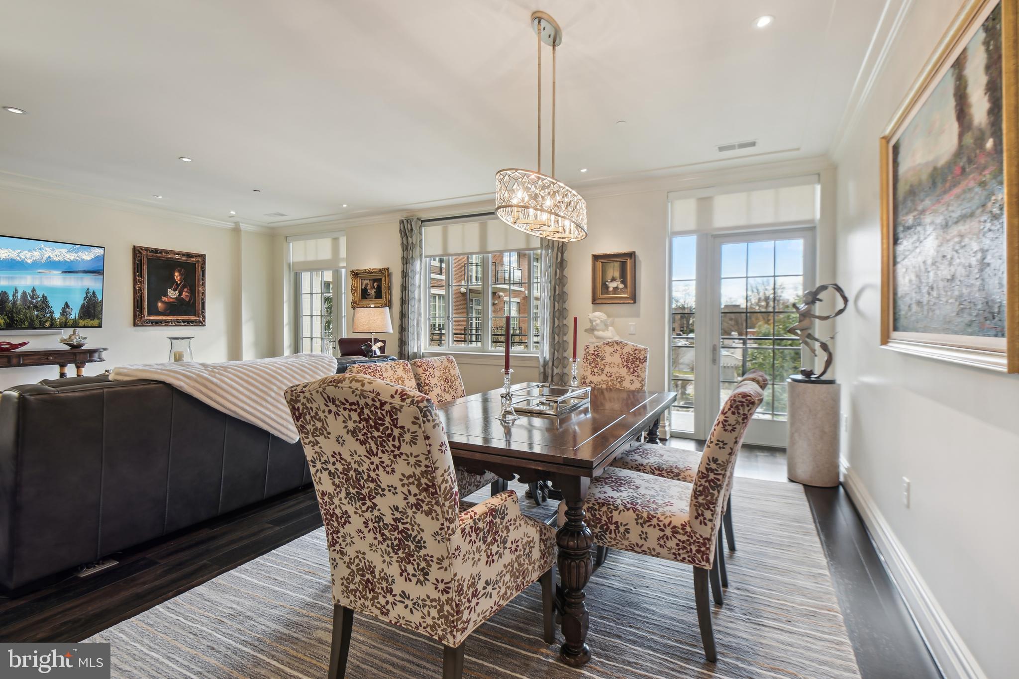 THE SIGNET - Residential