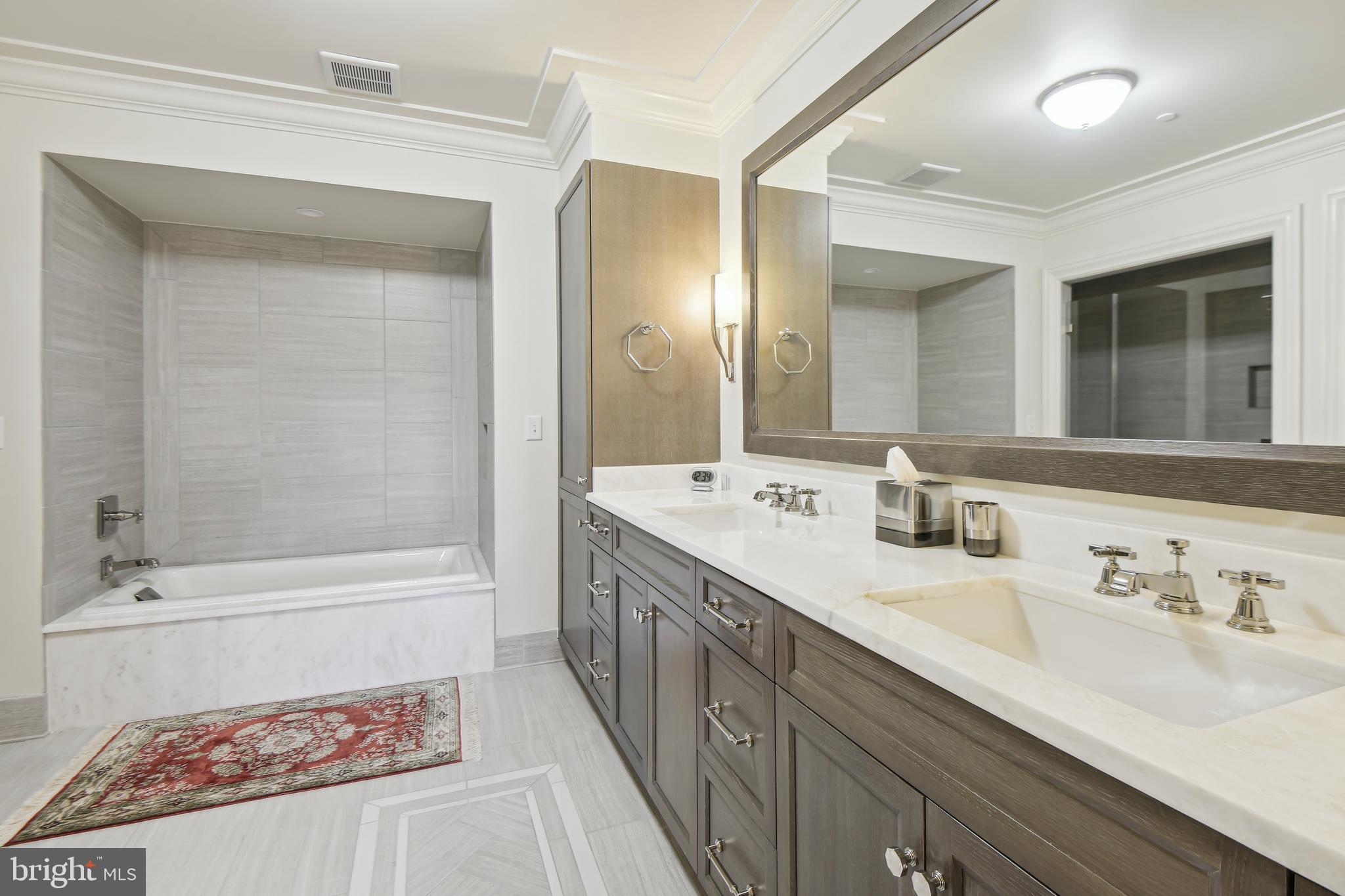 THE SIGNET - Residential