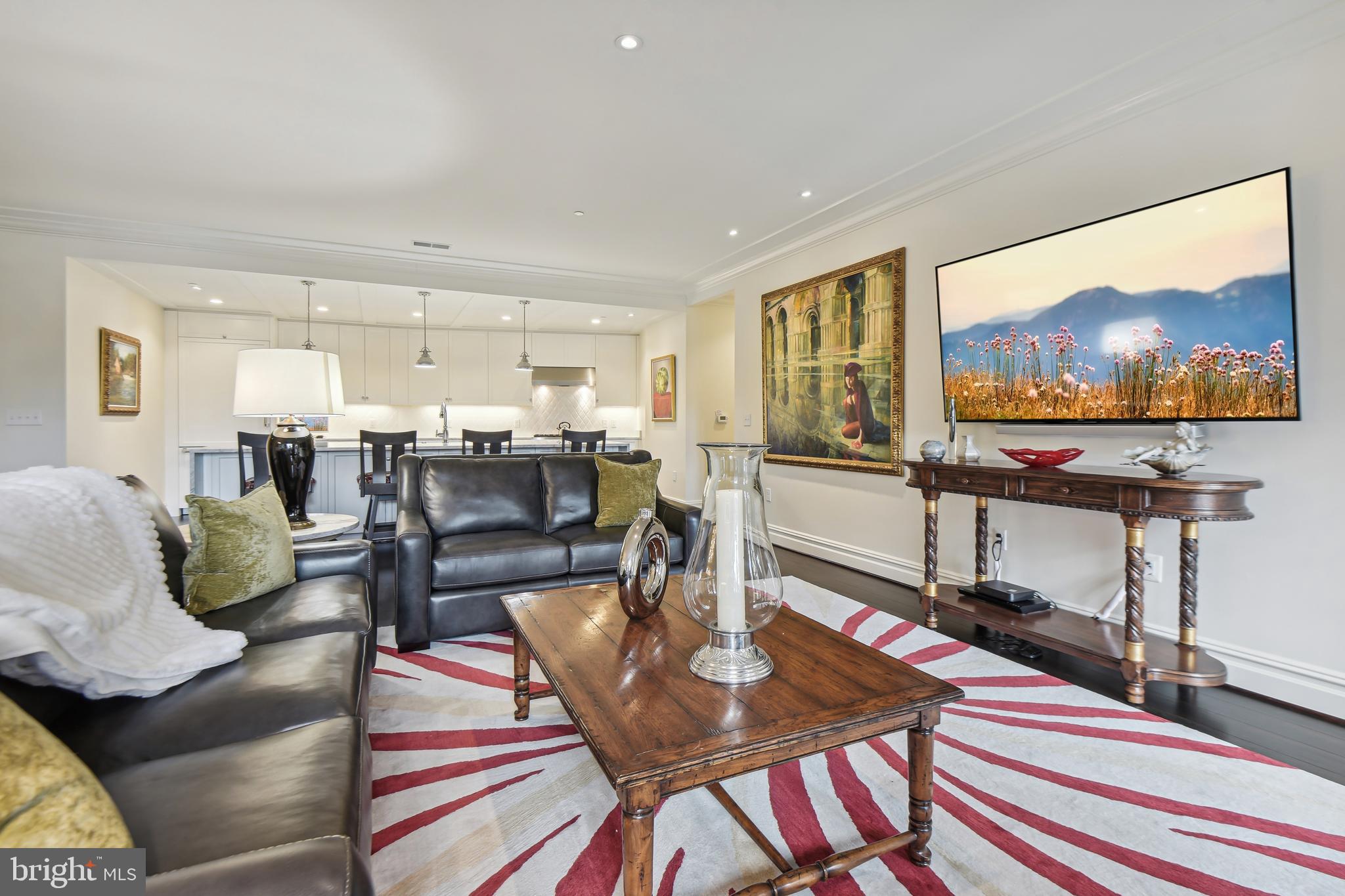 THE SIGNET - Residential