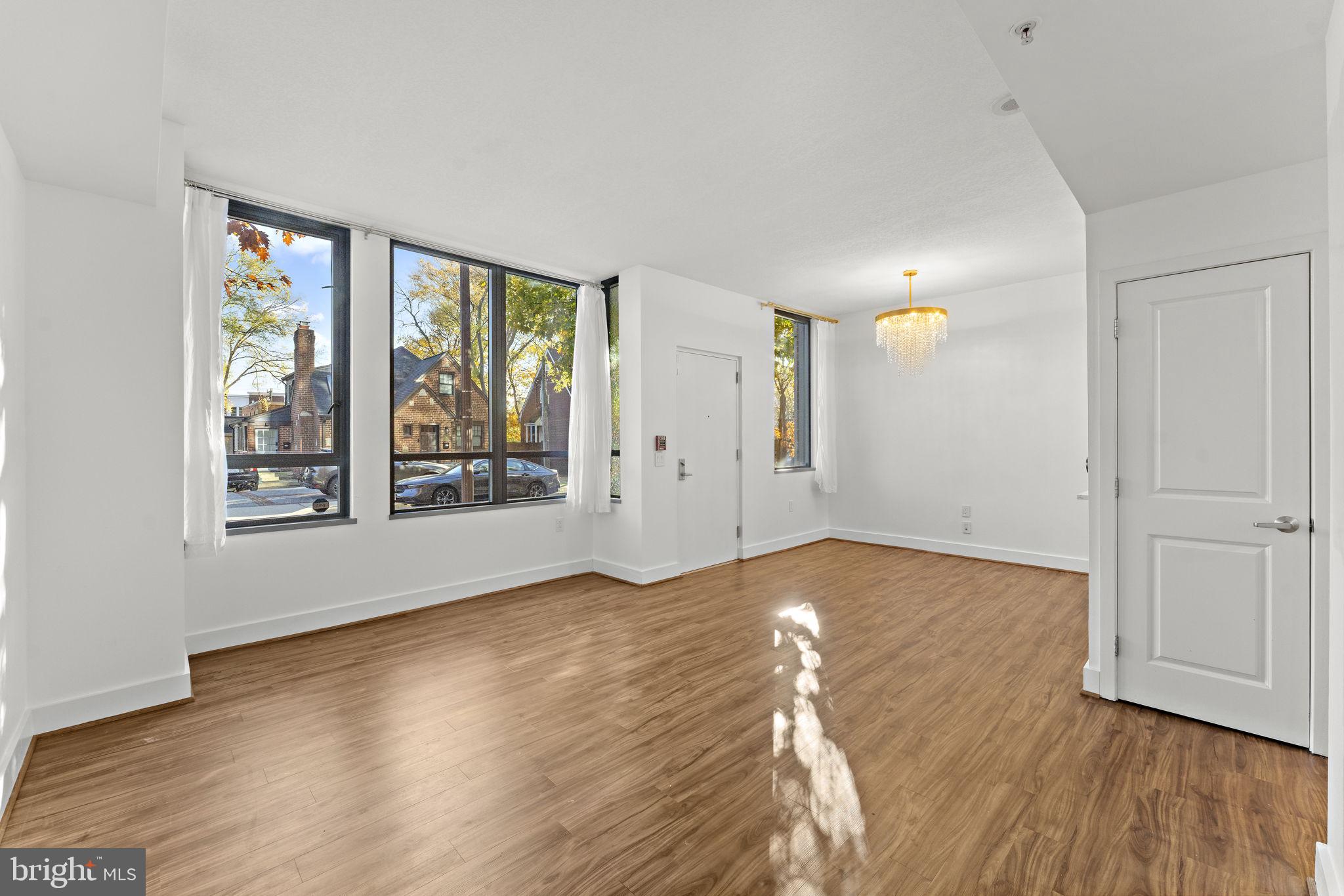 1536 N SCOTT STREET TH-10