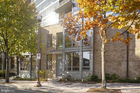 1536 N SCOTT STREET TH-10 ARLINGTON VA 22209