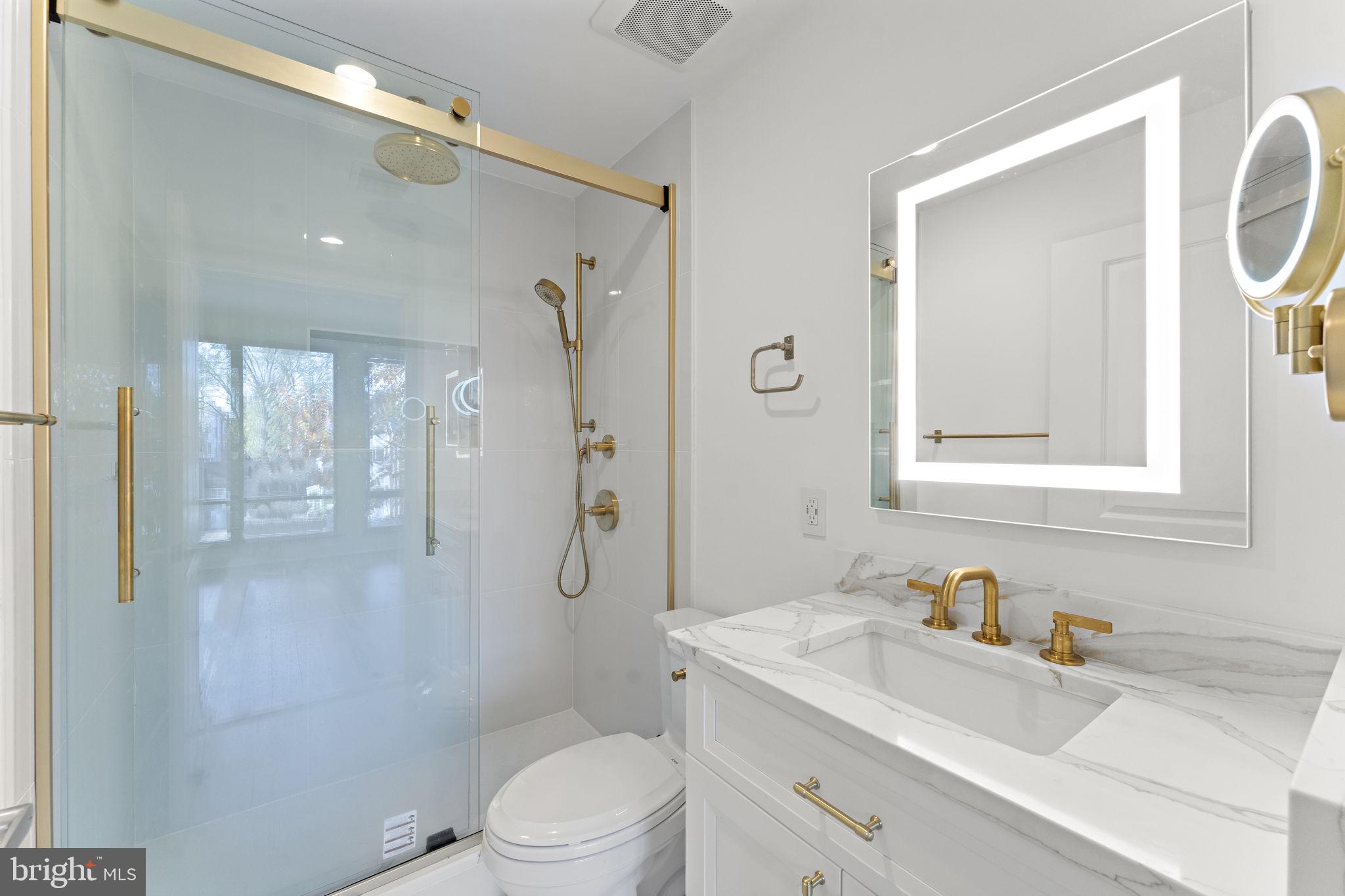 1536 N SCOTT STREET TH-10