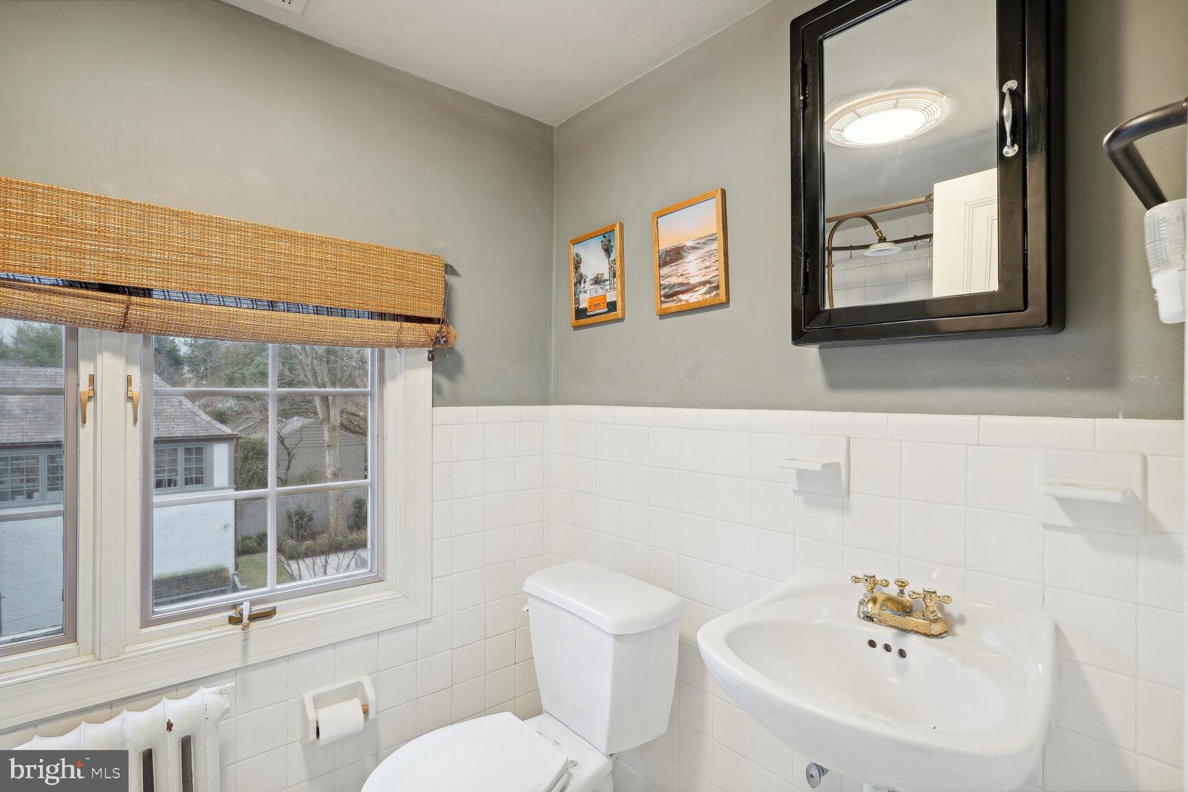 CHEVY CHASE VILLAGE - Residential