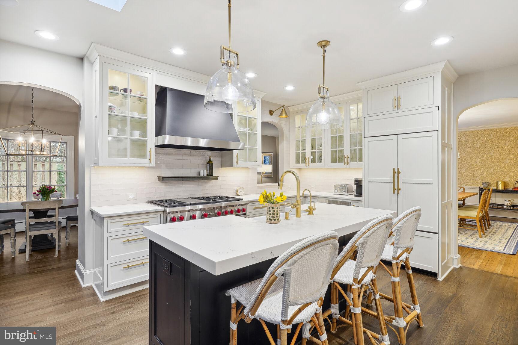 CHEVY CHASE VILLAGE - Residential