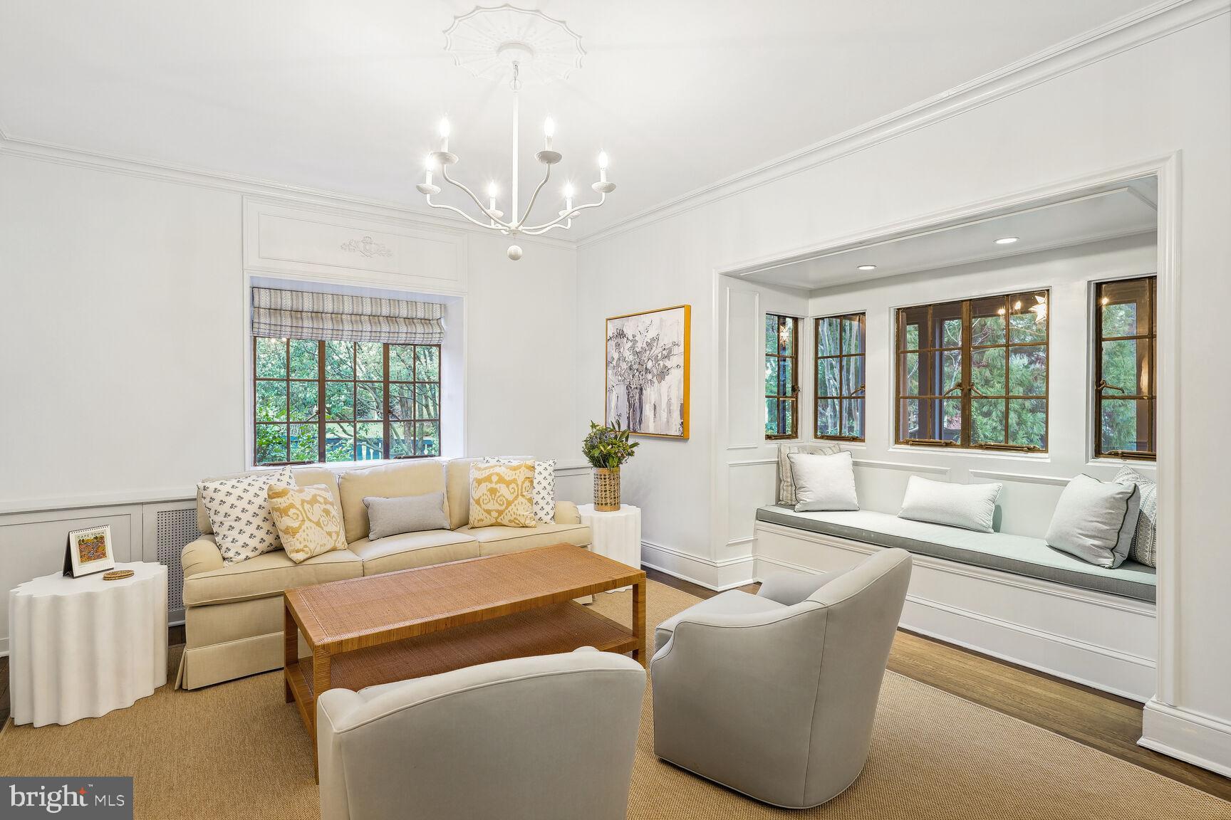 CHEVY CHASE VILLAGE - Residential