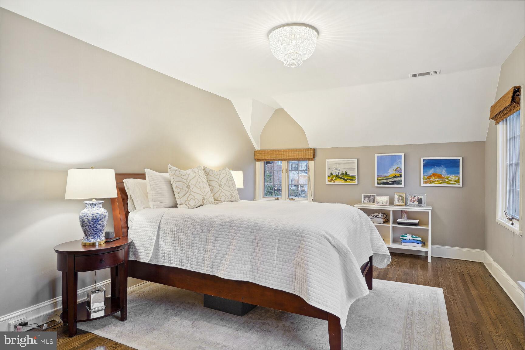 CHEVY CHASE VILLAGE - Residential