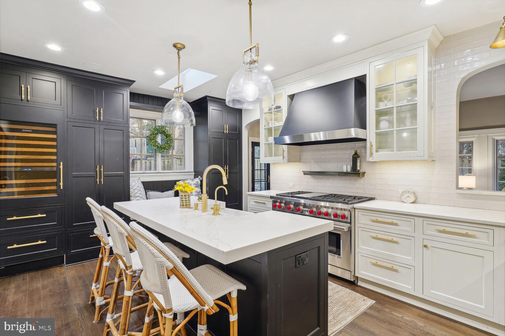 CHEVY CHASE VILLAGE - Residential