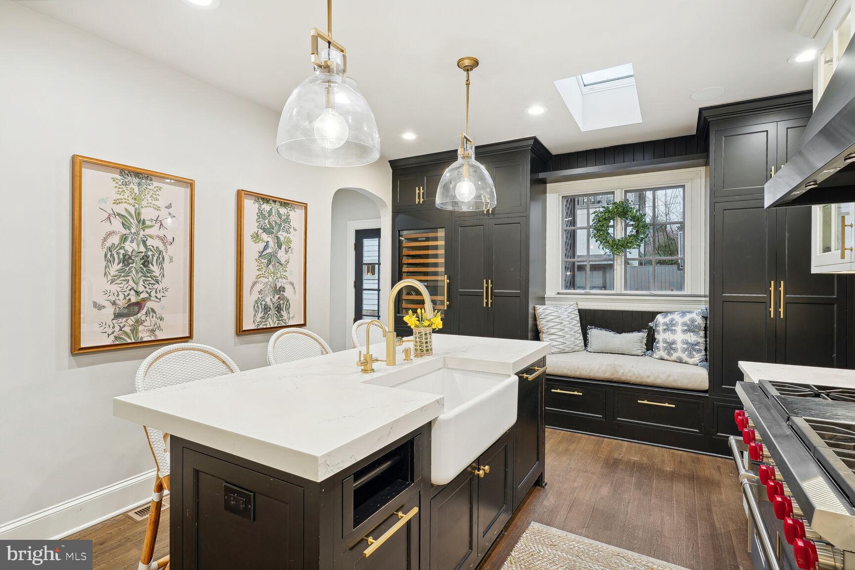 CHEVY CHASE VILLAGE - Residential