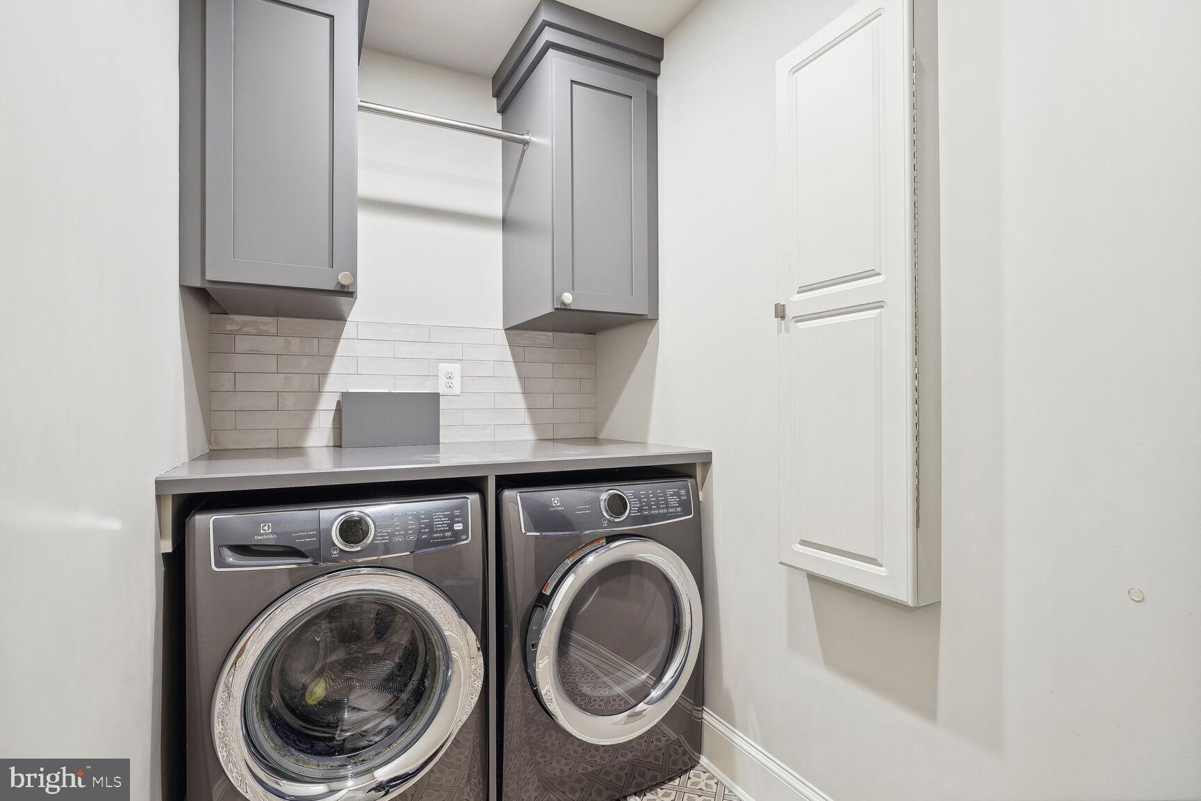 CHEVY CHASE VILLAGE - Residential