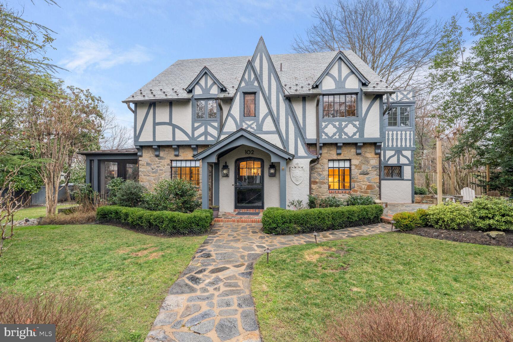 CHEVY CHASE VILLAGE - Residential