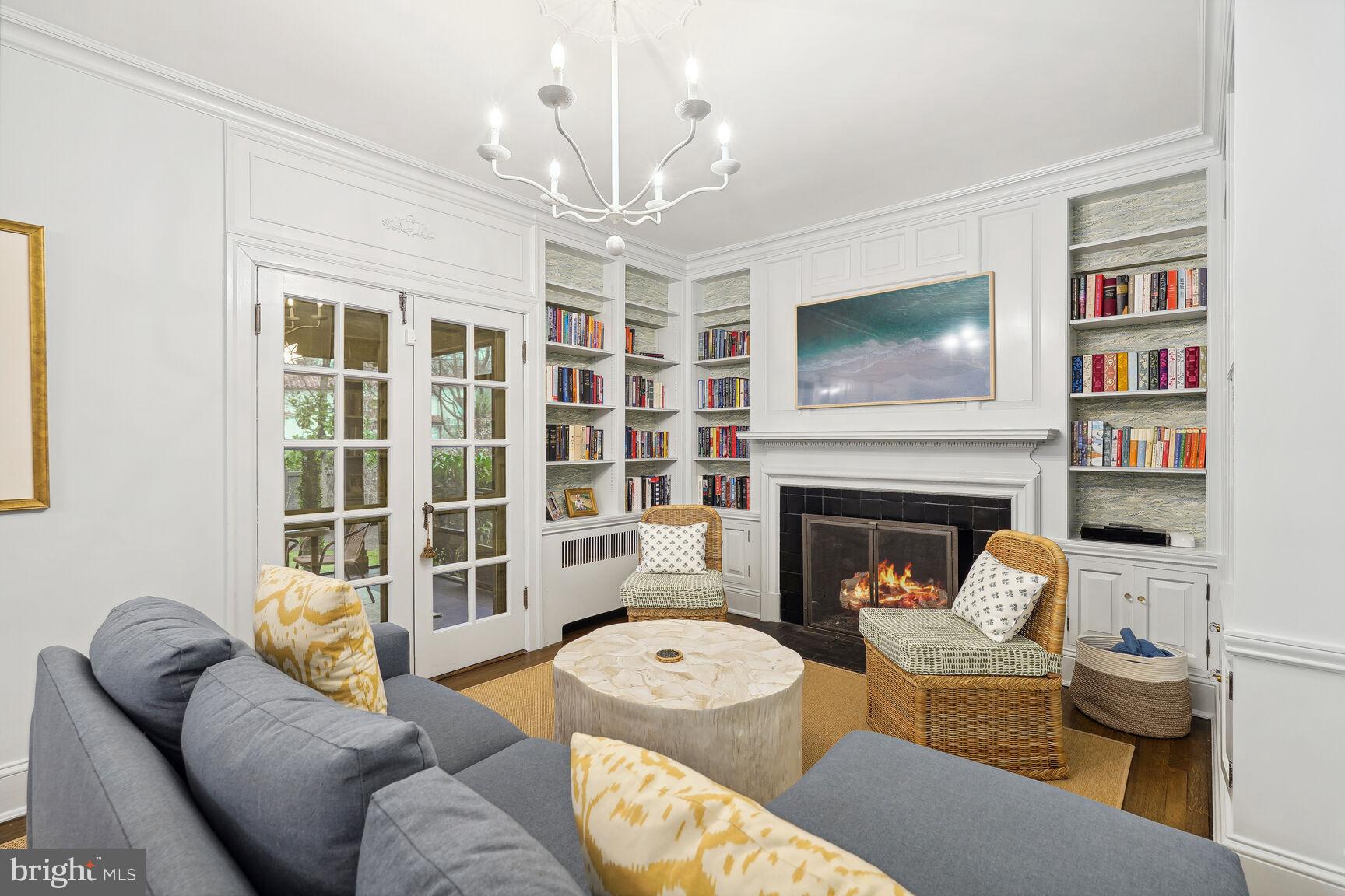 CHEVY CHASE VILLAGE - Residential