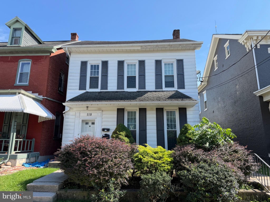 Photo of 115 Washington Avenue, EPHRATA, PA 17522 (MLS # PALA2095366)