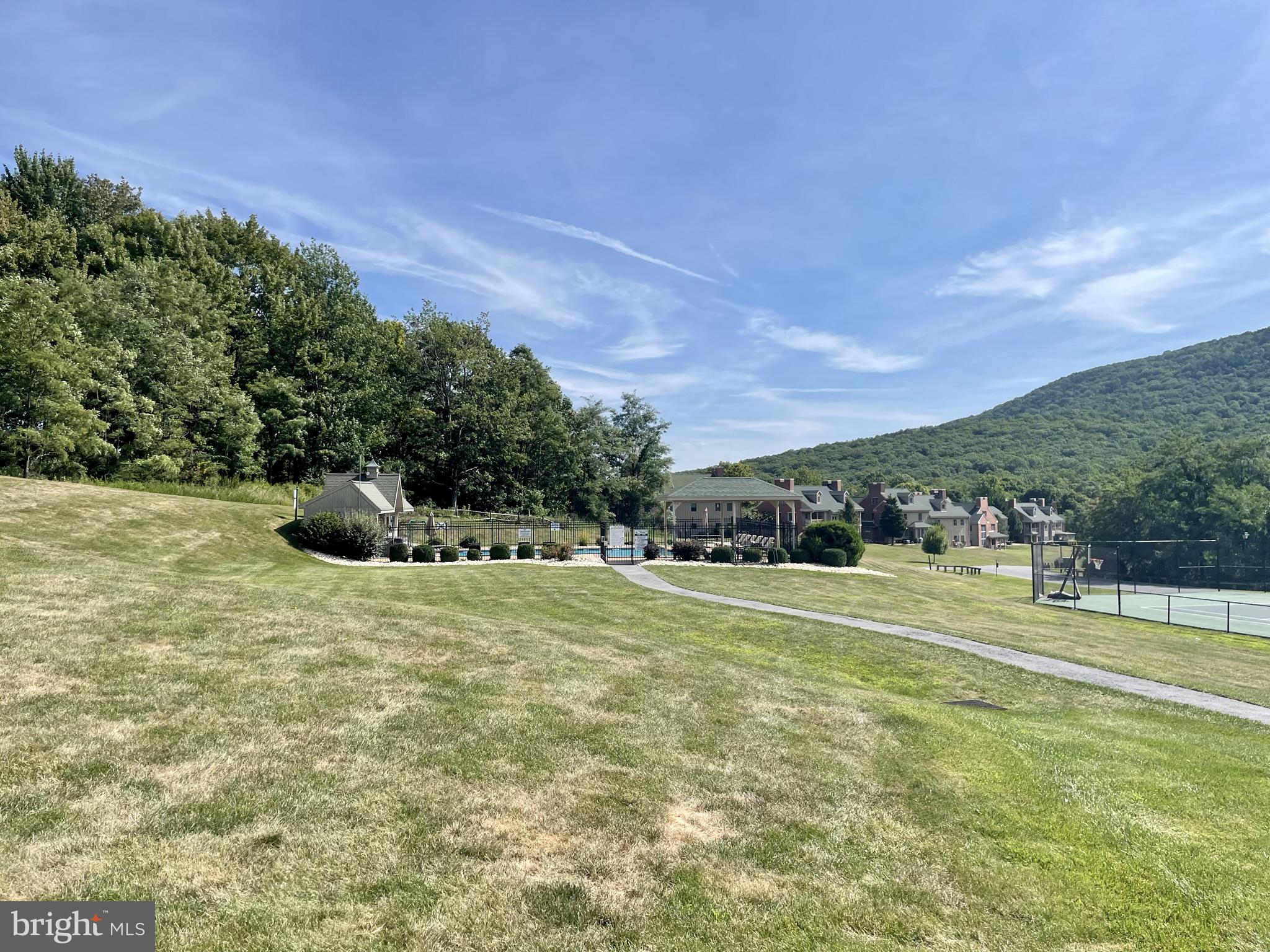 THE INNS AT WHITETAIL - Residential