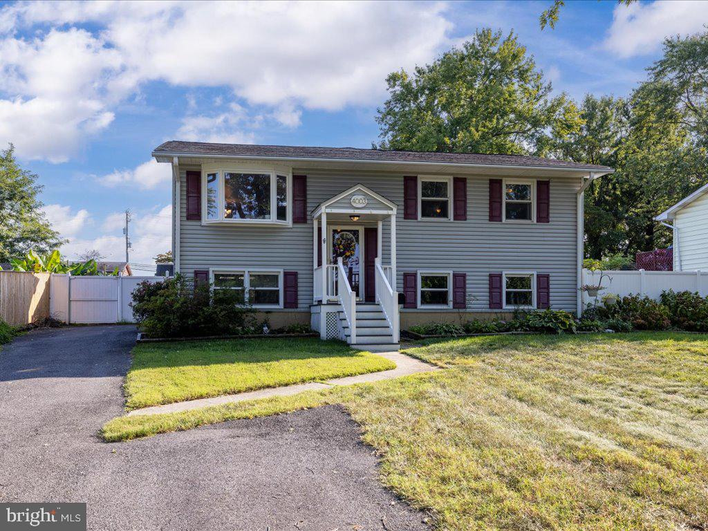 BLOSSOM HILLS - Residential