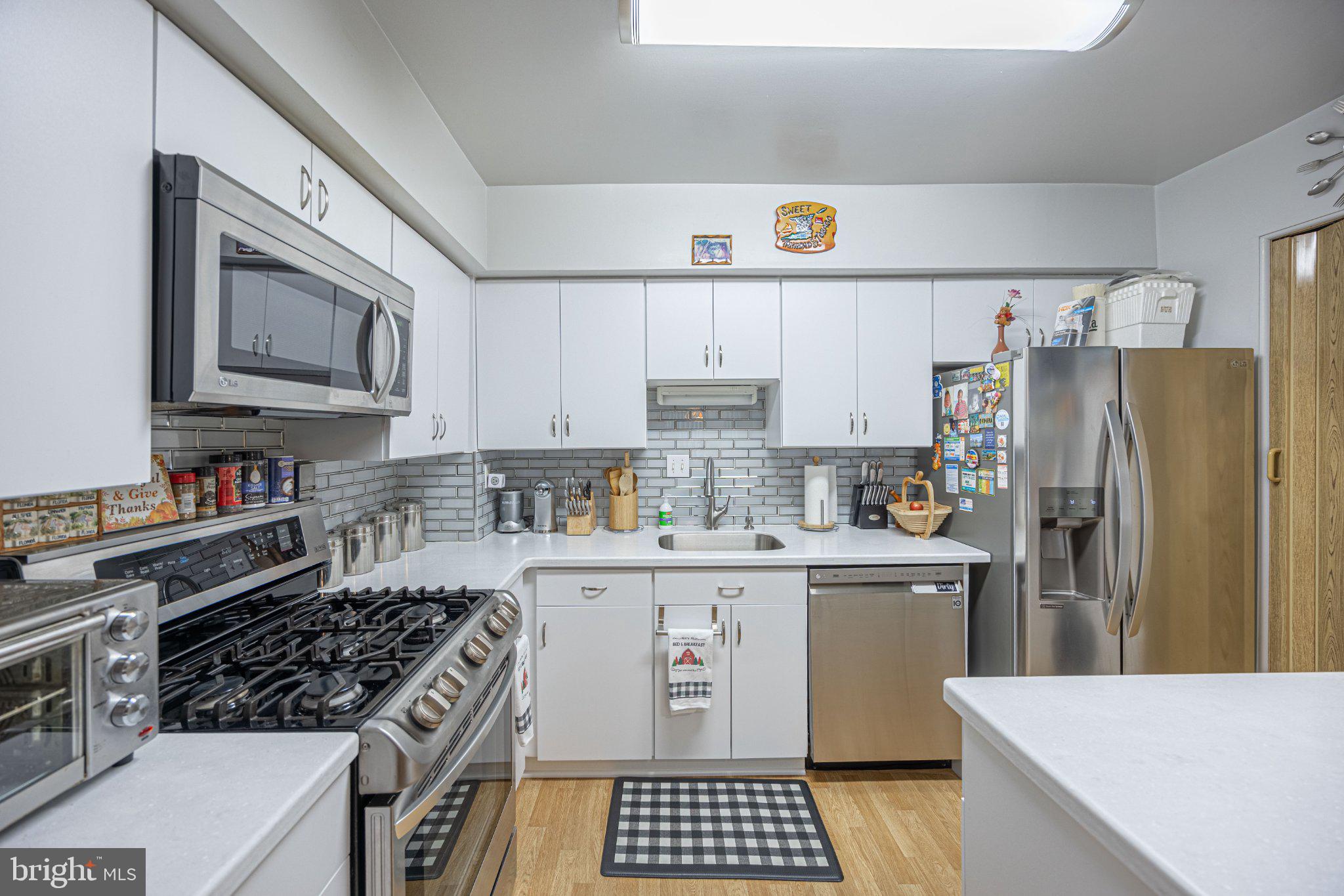 9934 SHOSHONE WAY