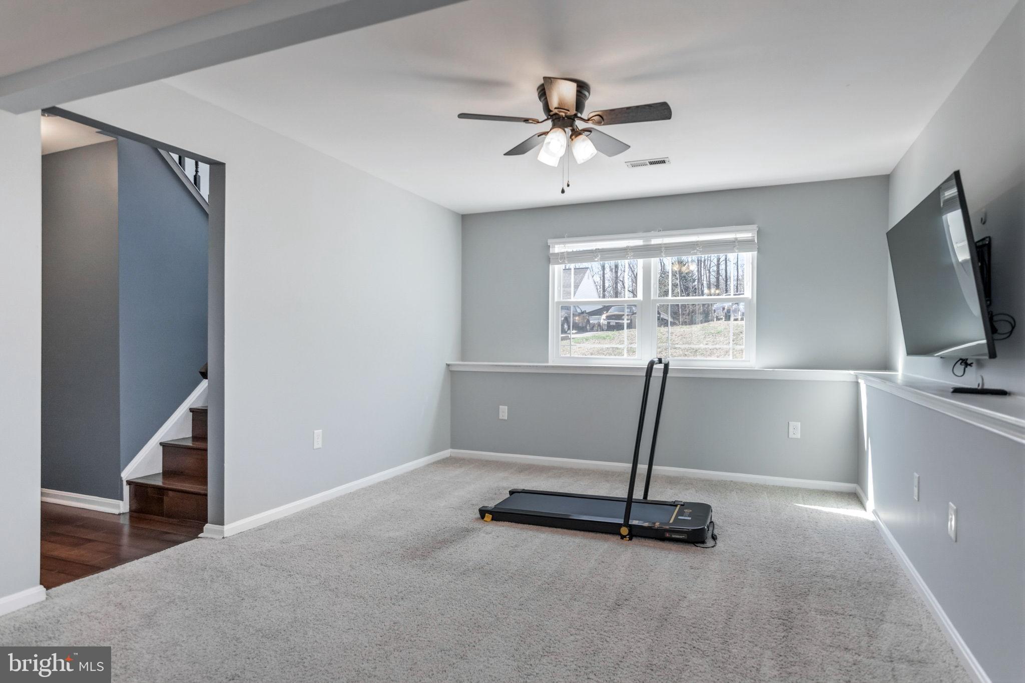 SURRY WOODS - Residential