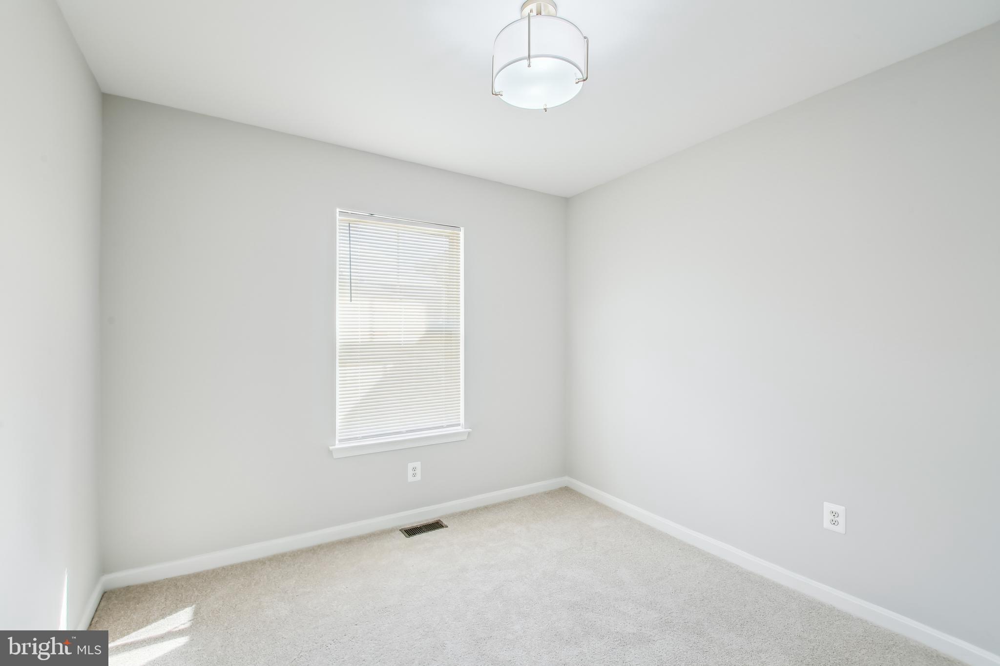 HERITAGE CROSSING - Residential