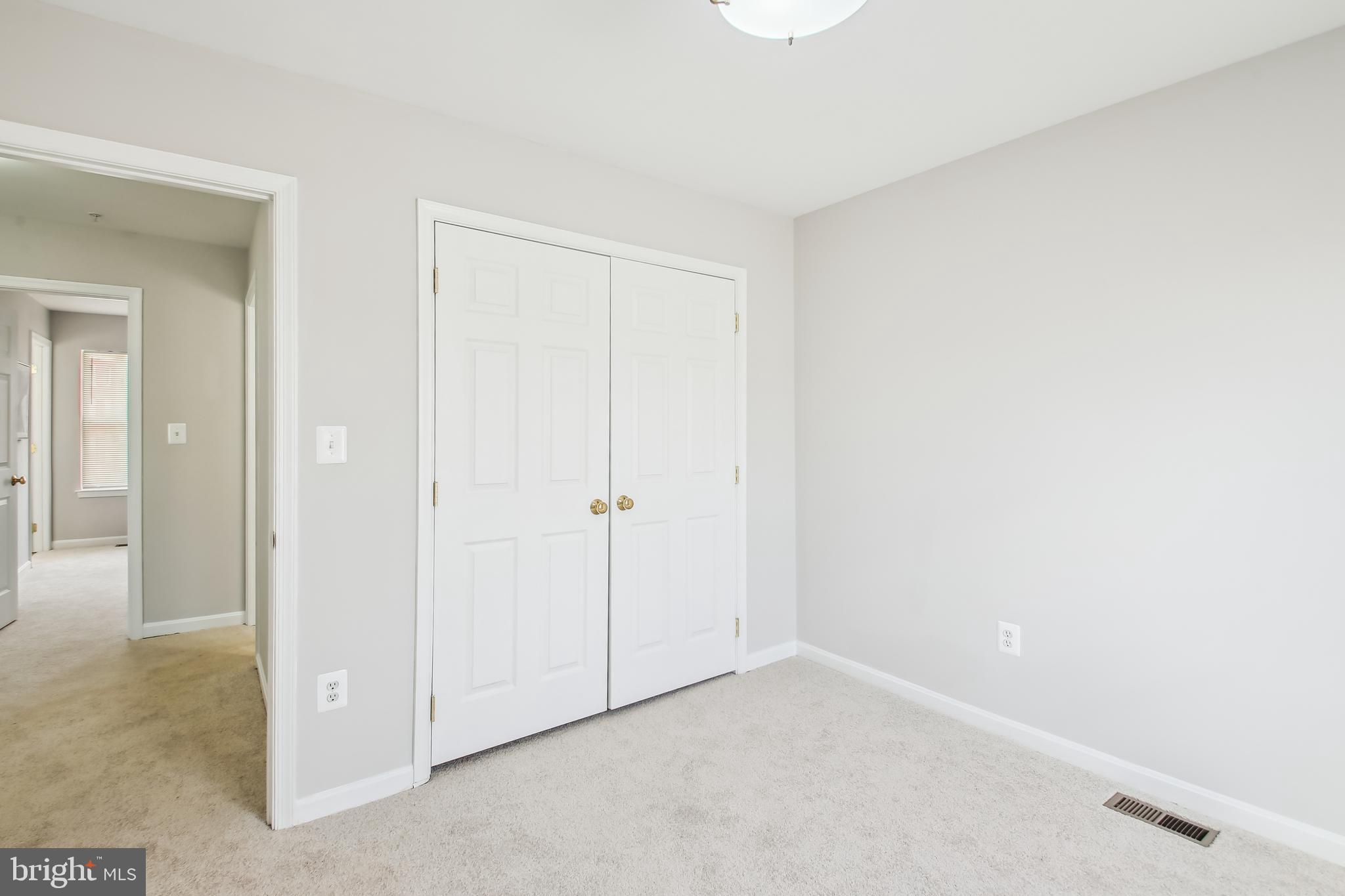 HERITAGE CROSSING - Residential