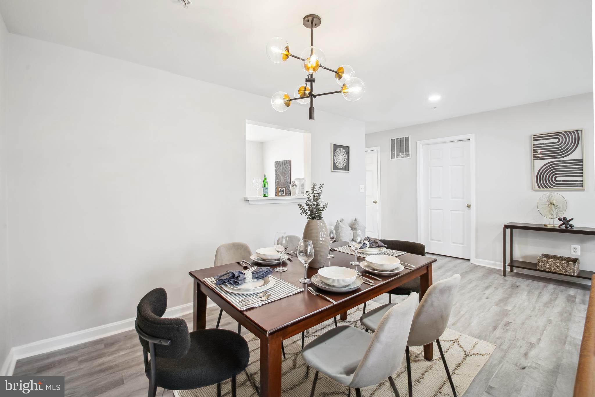 HERITAGE CROSSING - Residential