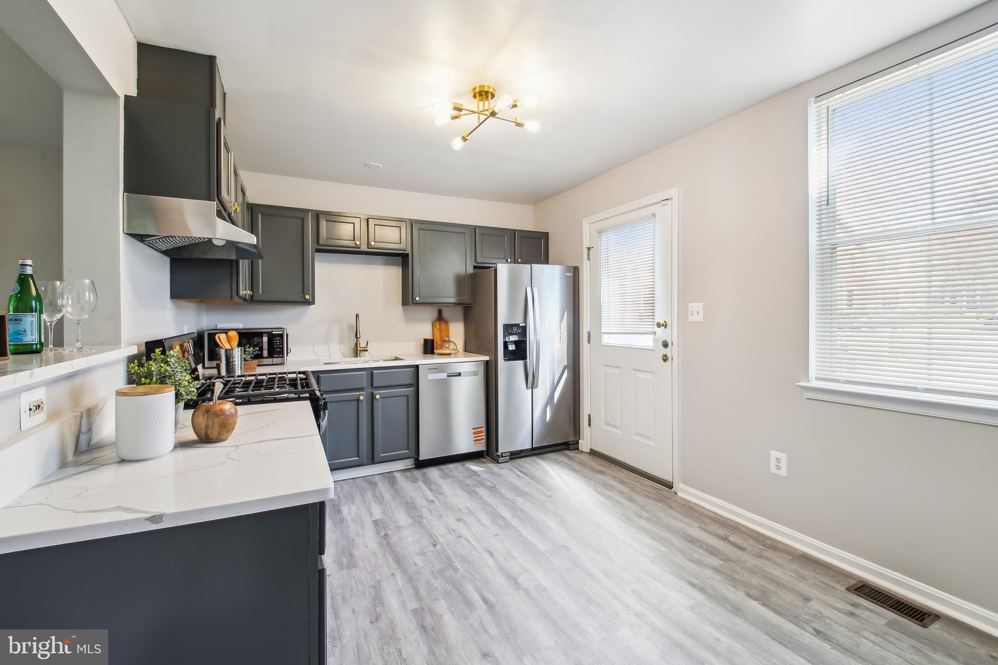 HERITAGE CROSSING - Residential