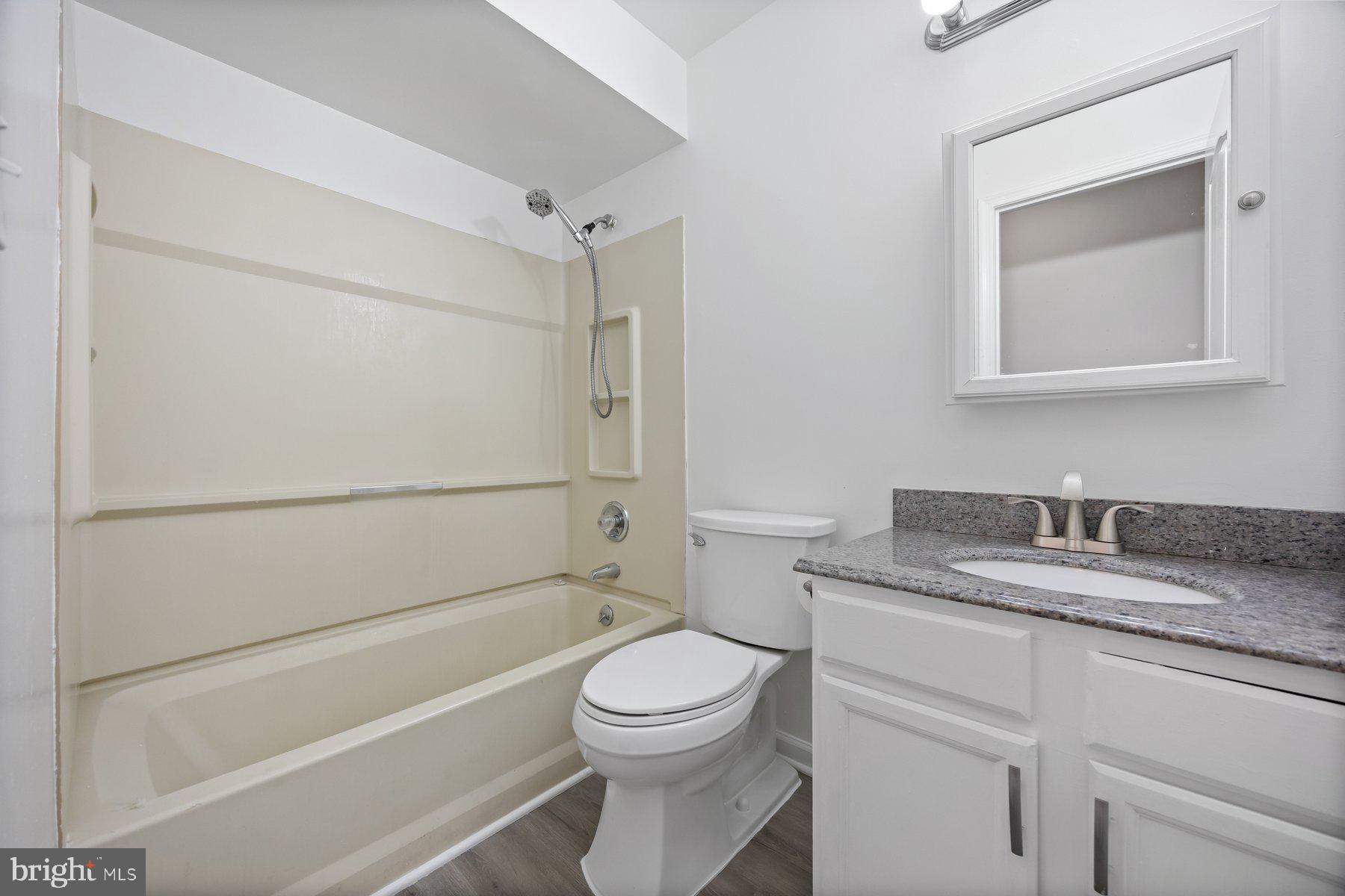 MONTGOMERY RUN - Residential