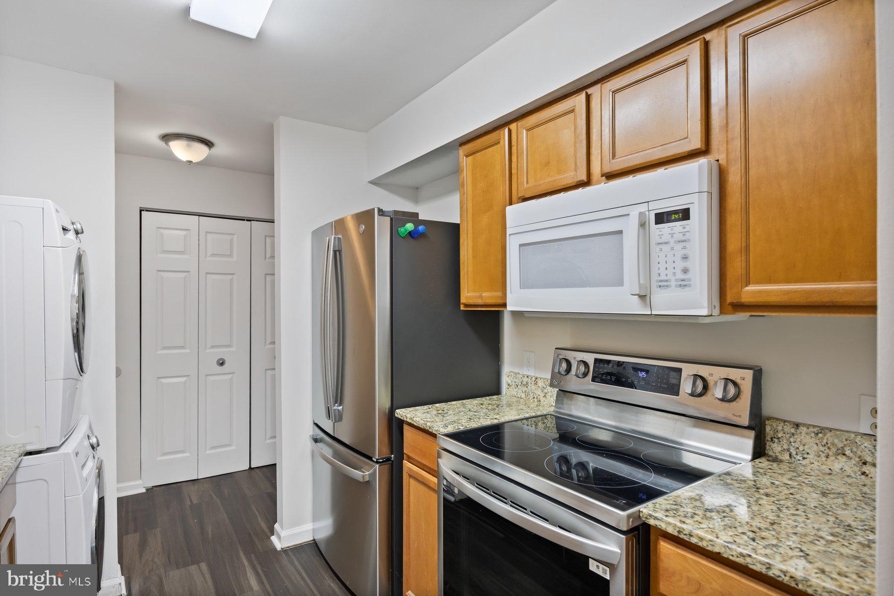 MONTGOMERY RUN - Residential