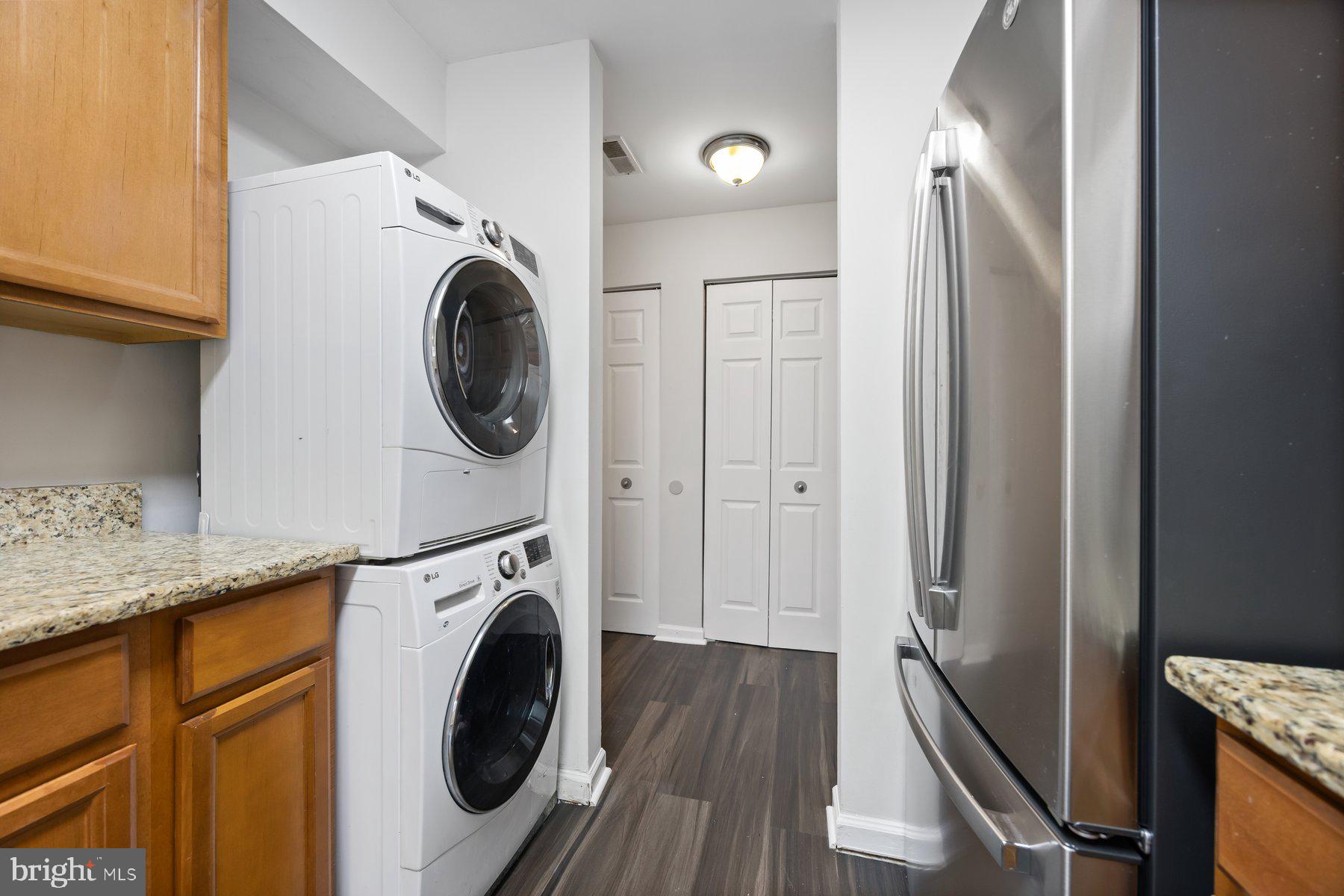 MONTGOMERY RUN - Residential