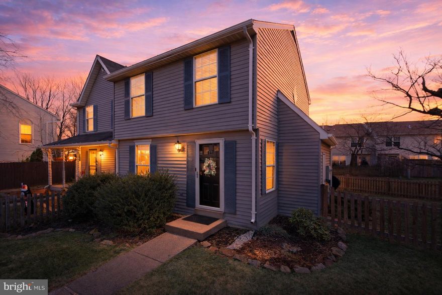 An absolute steal in today’s market. Duplex opportunities in Loudoun County are incredibly rare, and this one delivers way more than expected.
Tucked inside the established Exeter community in Leesburg, this updated home feels fresh, stylish, and completely move-in ready. New hardwood floors anchor the main level, while the kitchen stands out with butcher block countertops, stainless steel appliances, and modern finishes that feel both warm and current. The open layout works just as well for everyday living as it does for hosting.
Upstairs, you’ll find two true bedrooms and two full bathrooms, including a private primary suite with its own en-suite bath. The second bedroom easily flexes as guest space or a home office, with great closet storage throughout.
Outside is where this home really overdelivers. A fully fenced backyard and deck give you private outdoor space that’s almost unheard of at this price point.
With 1,060 square feet, a generous lot, convenient parking, and the long-term value that comes with duplex ownership, this is the kind of opportunity buyers wait years for. Smart. Rare. And priced to make serious sense.