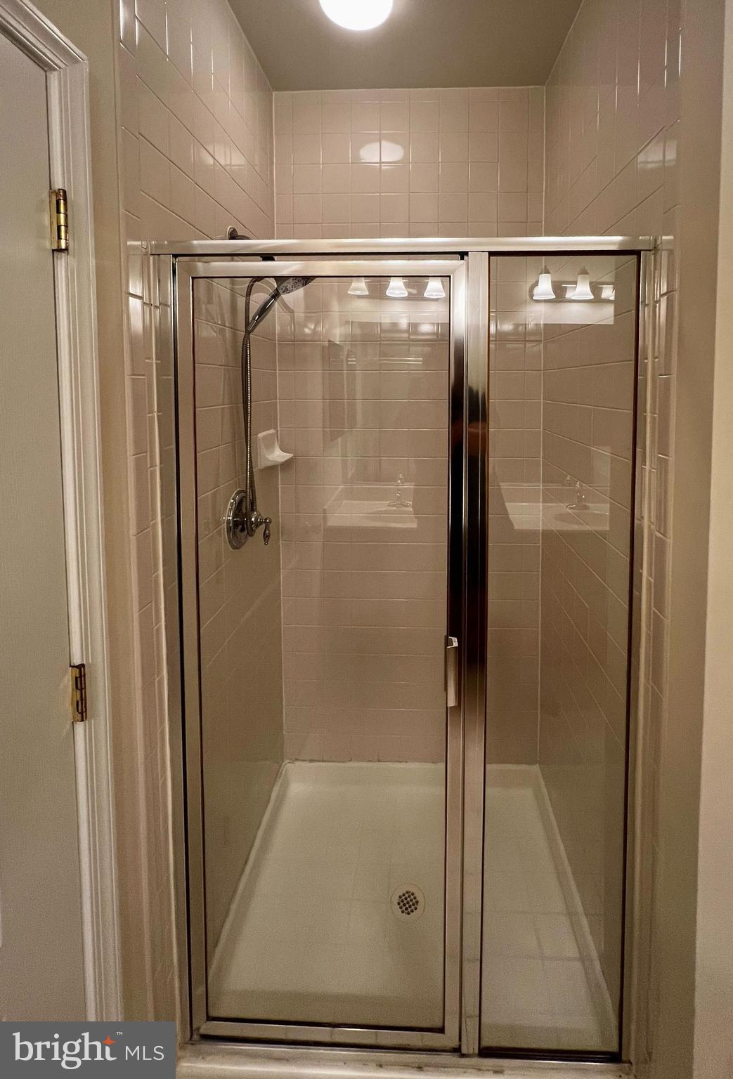 THE RESERVE CONDOMINIUMS - Residential Lease