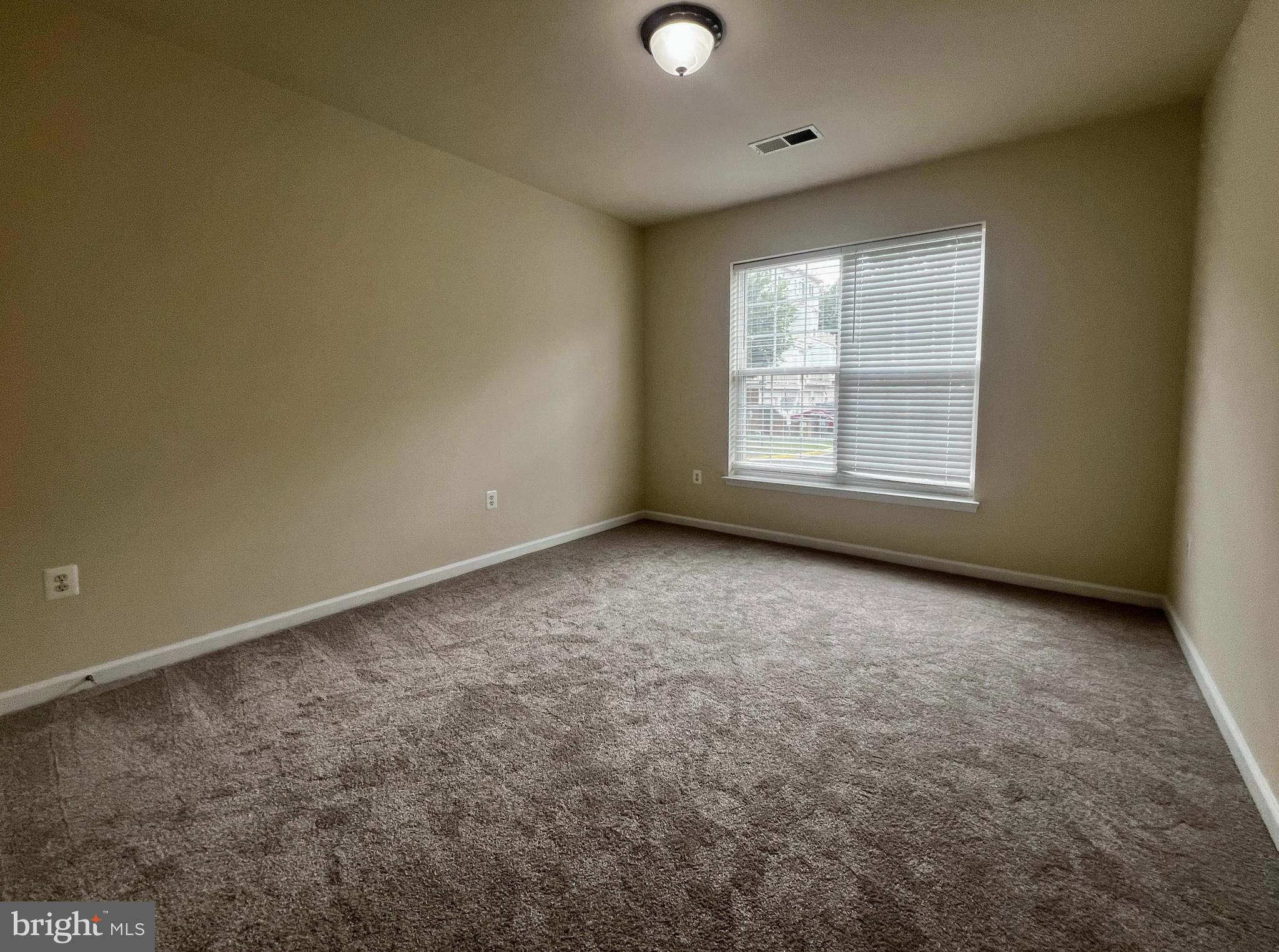 THE RESERVE CONDOMINIUMS - Residential Lease