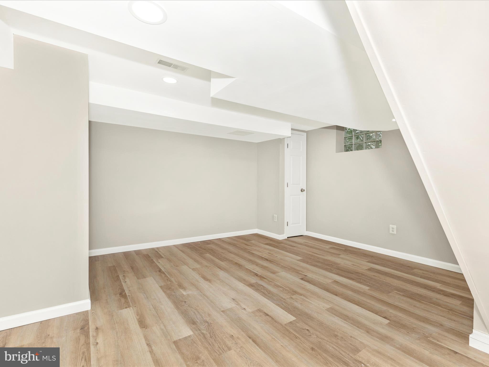 PARKVILLE - Residential