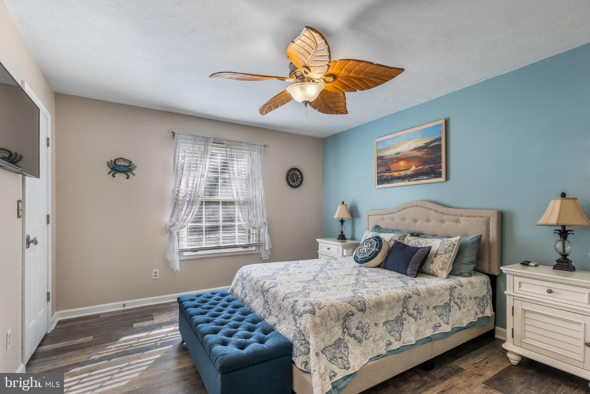 LAKE OF THE WOODS - Residential