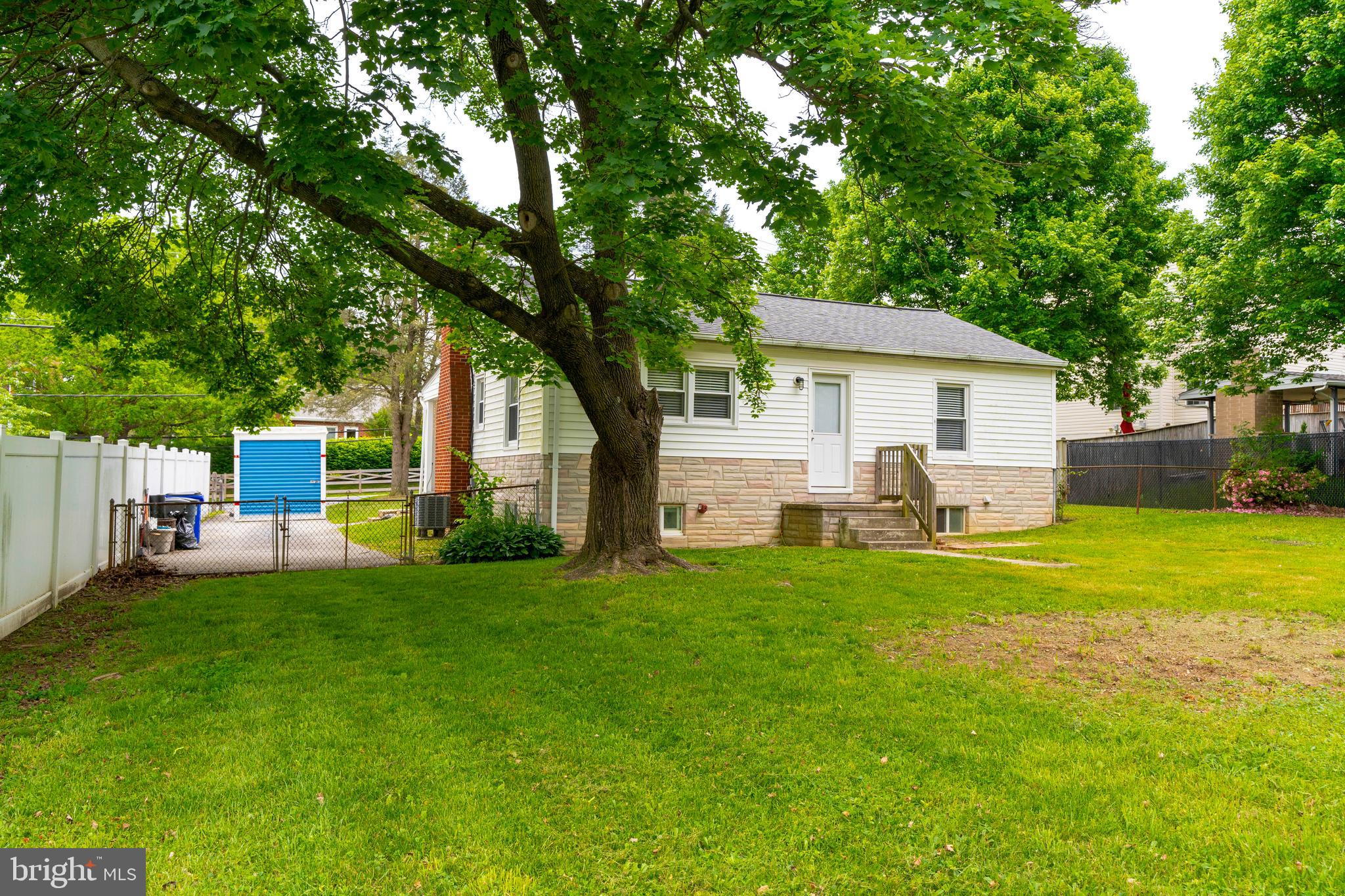 HIGH RIDGE - Residential