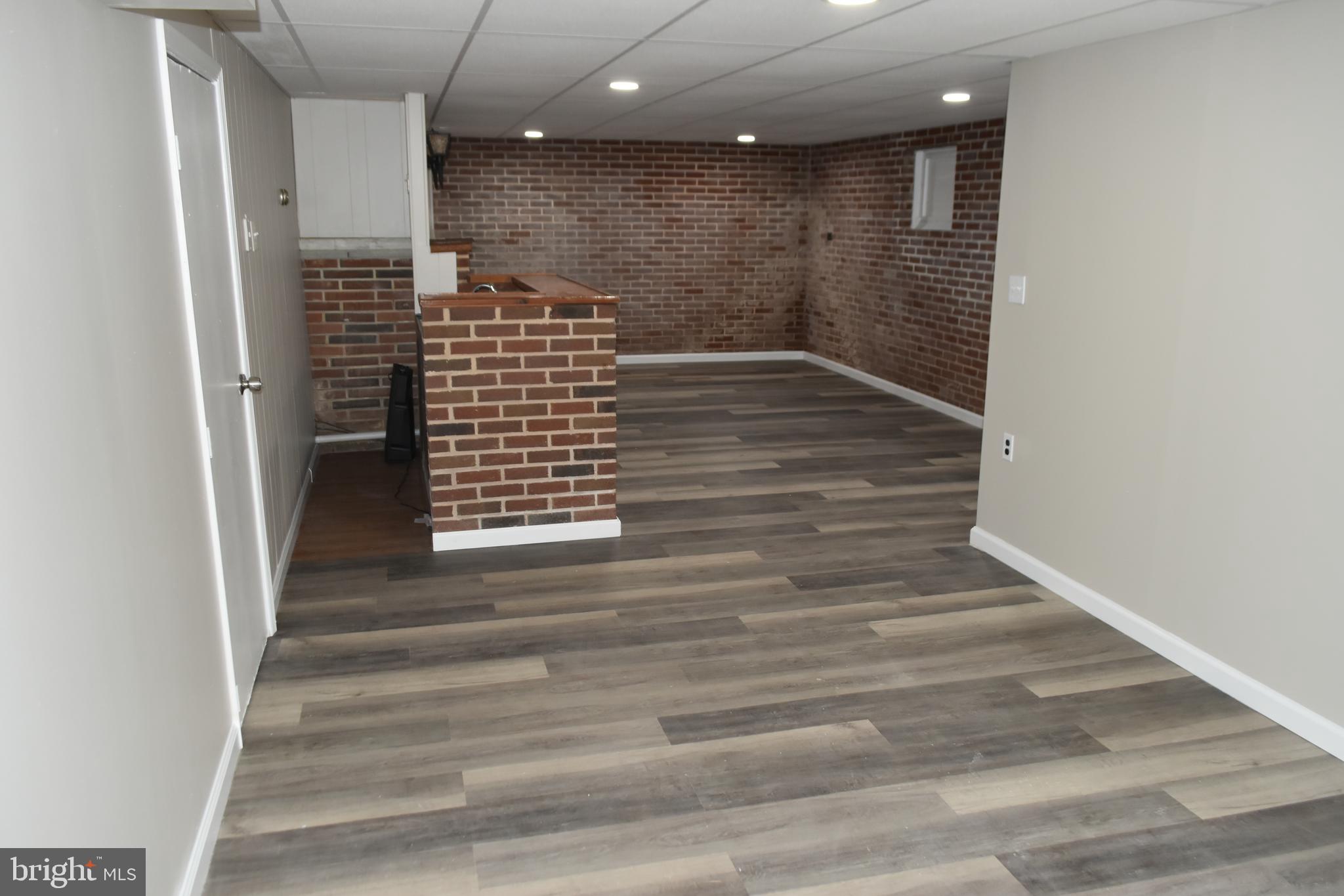 WHITE BIRCH FARMS - Residential Lease