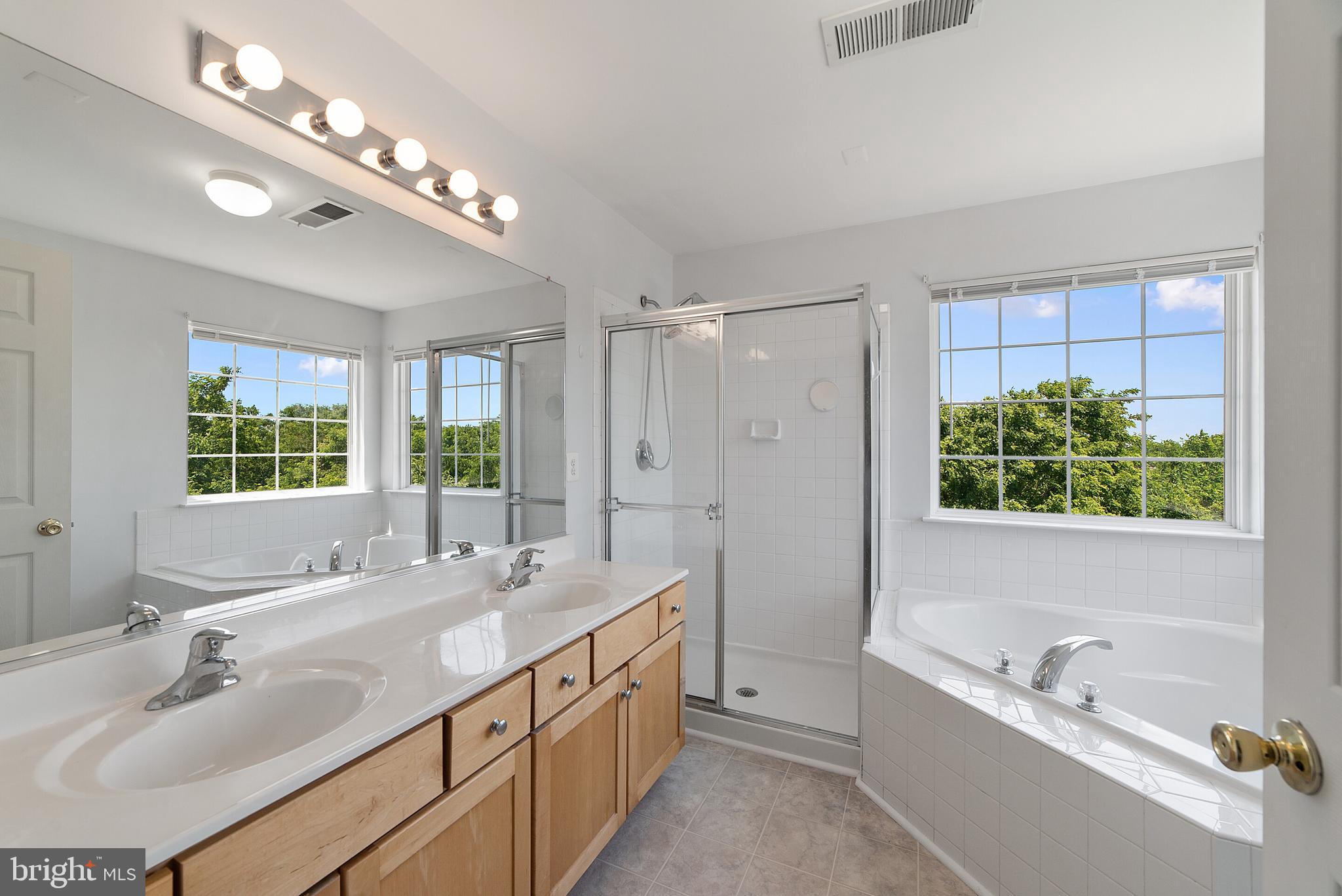 THE GALLERY - Residential