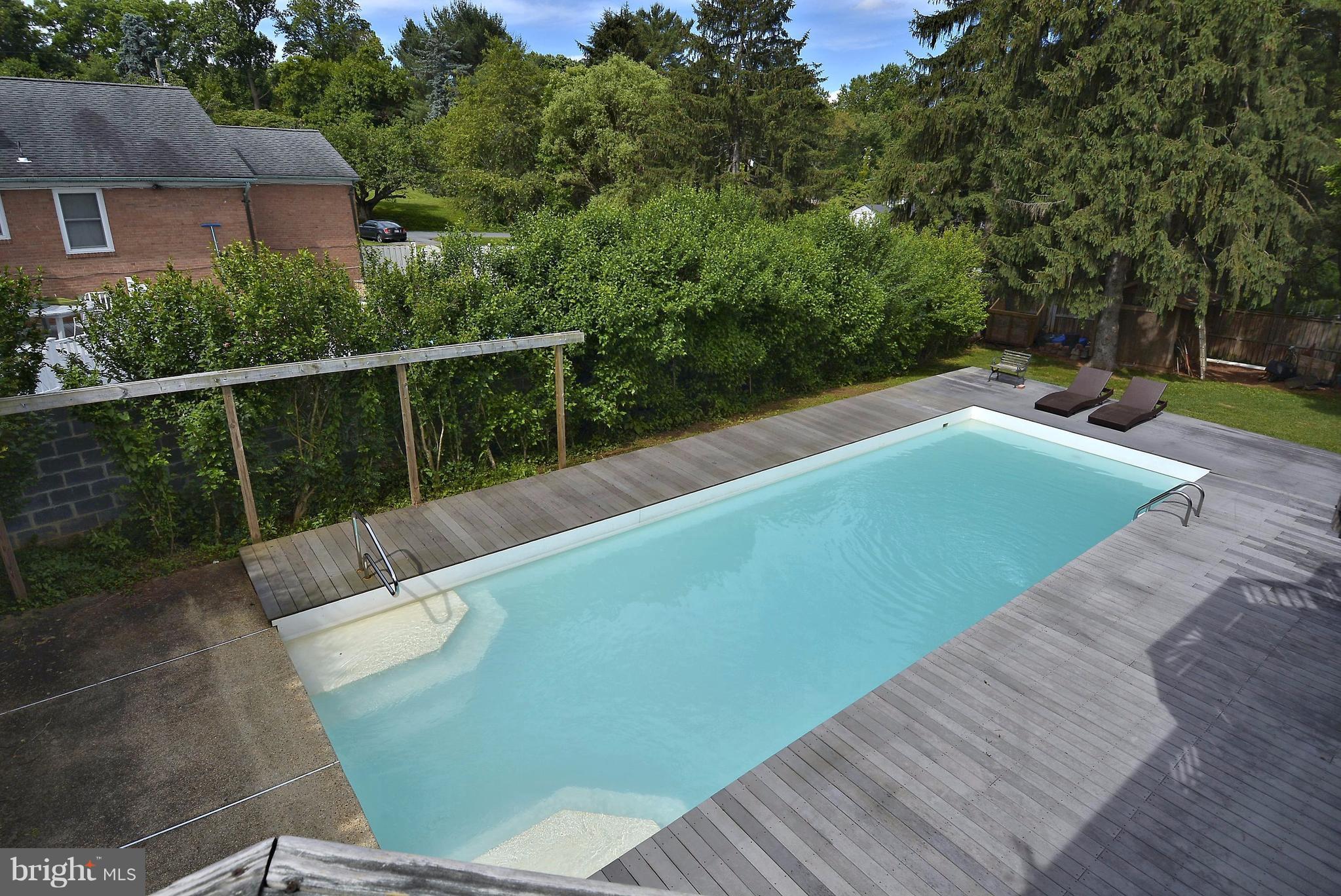 ROSEMONT - Residential