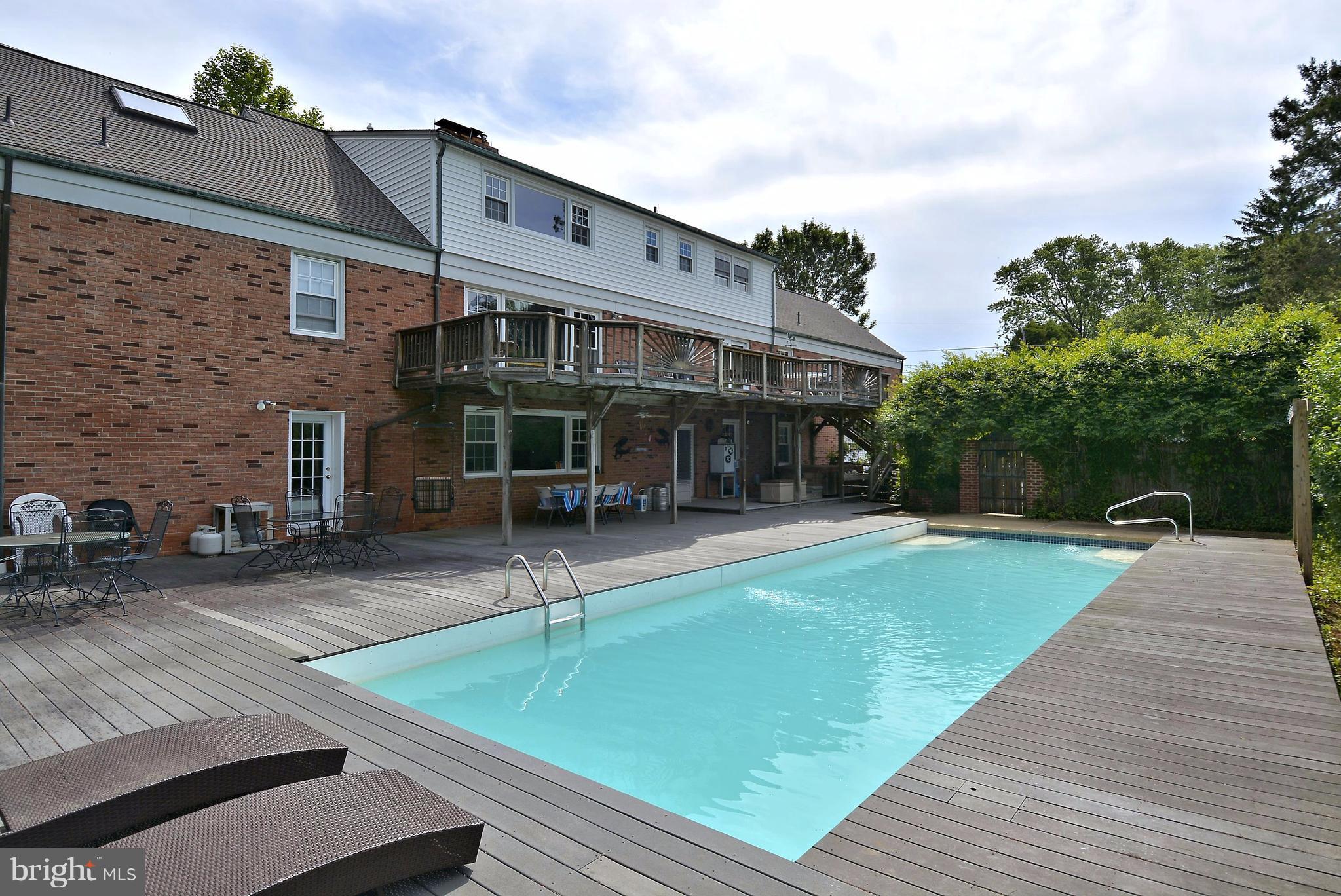 ROSEMONT - Residential