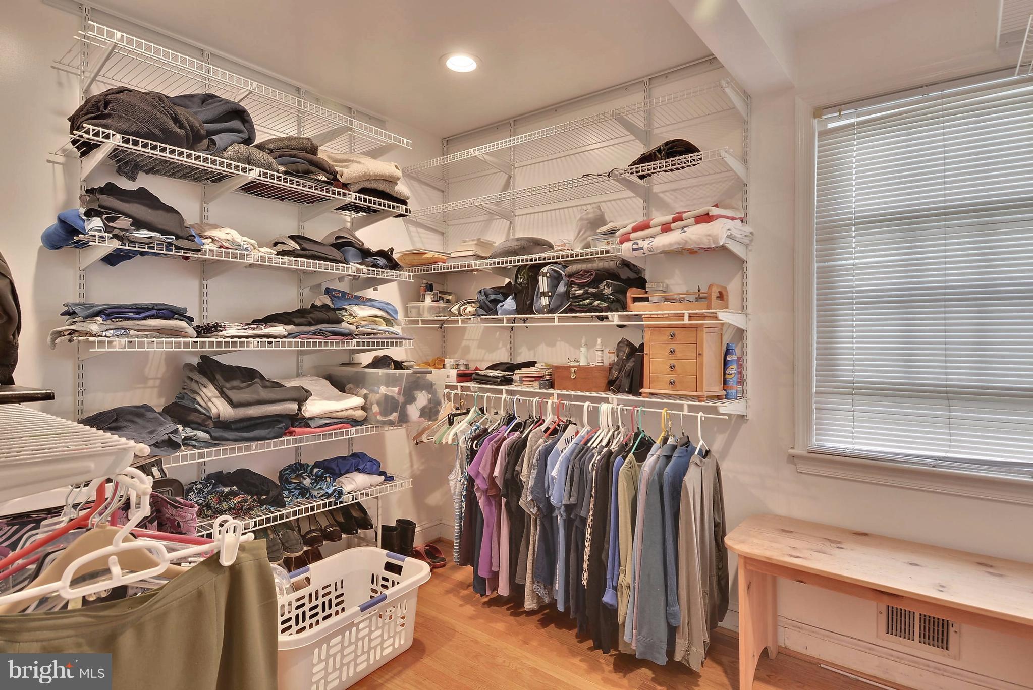 ROSEMONT - Residential