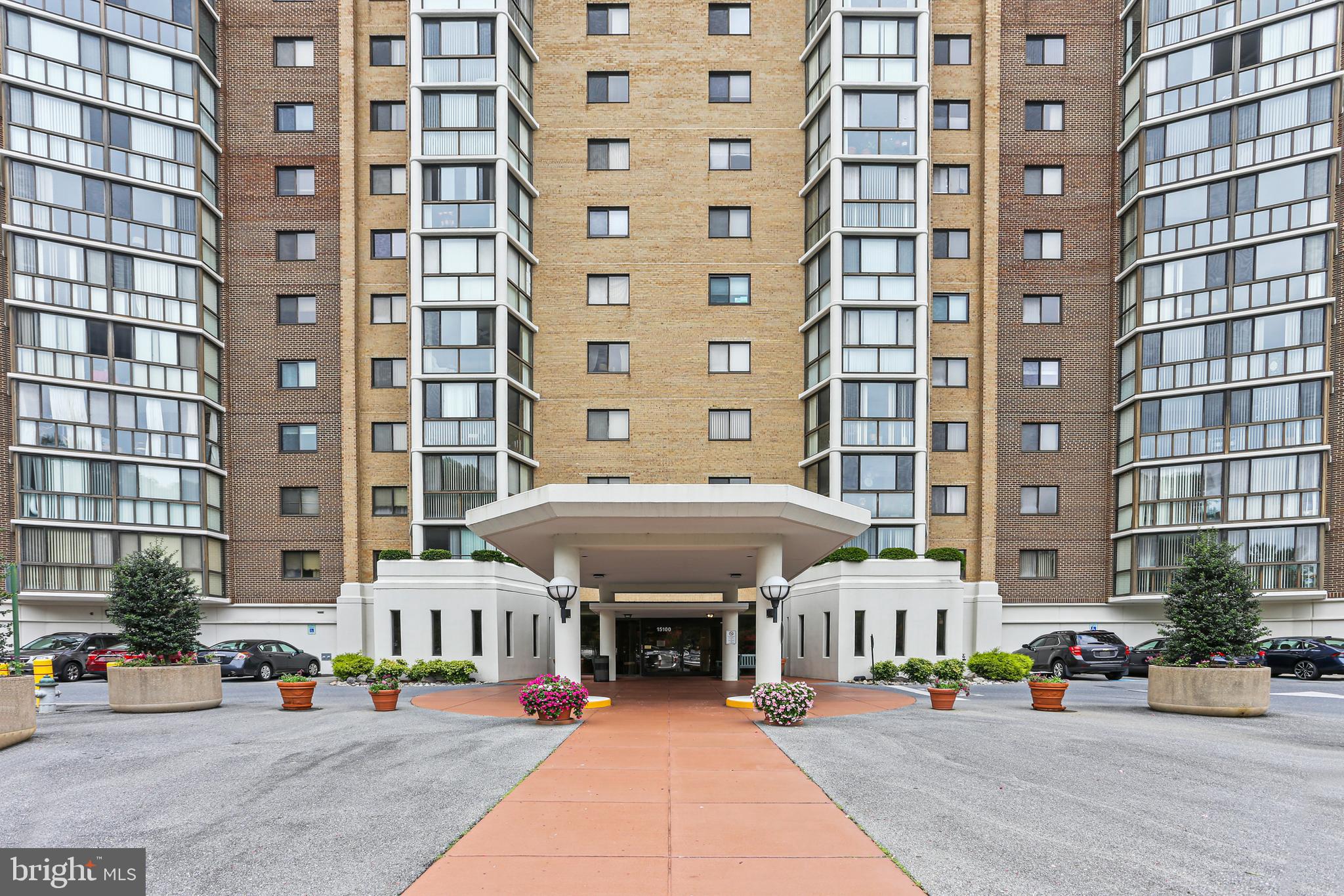 GREENS AT LEISURE WORLD - Residential